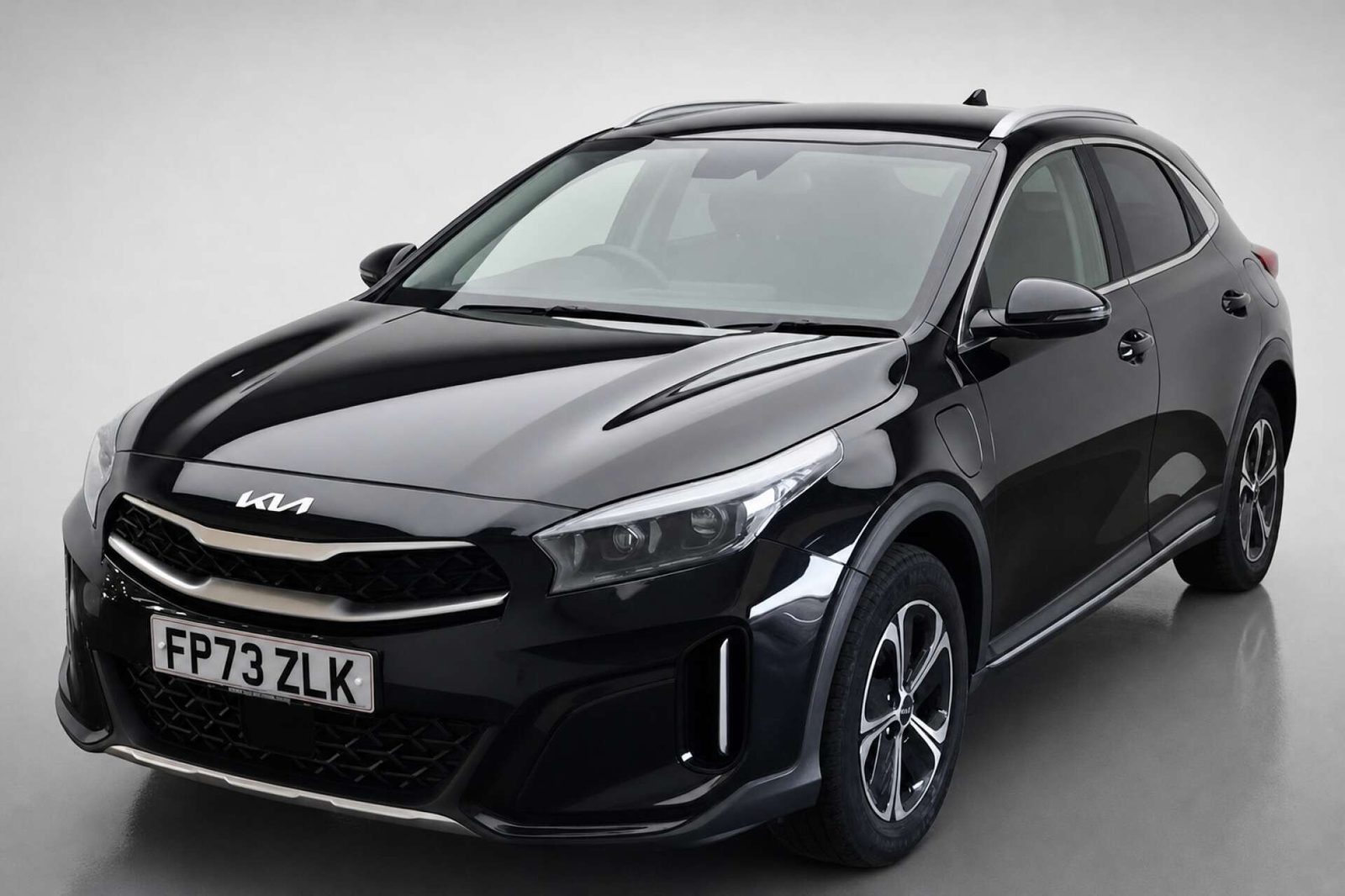 2024 Kia Xceed 1.6 GDi 8.9kWh 3 SUV 5dr Petrol Plug-in Hybrid DCT Euro 6 (s/s) (139 bhp) for sale at LMC Cars