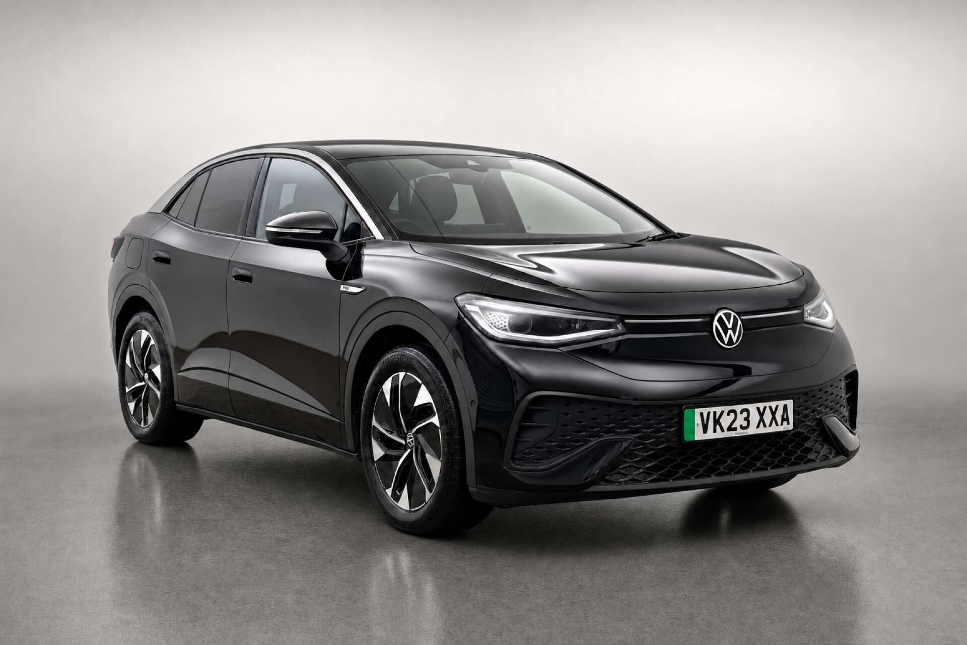 2023 Volkswagen ID.5 Pro 77kWh Style SUV 5dr Electric Auto (174 ps) for sale at LMC Cars