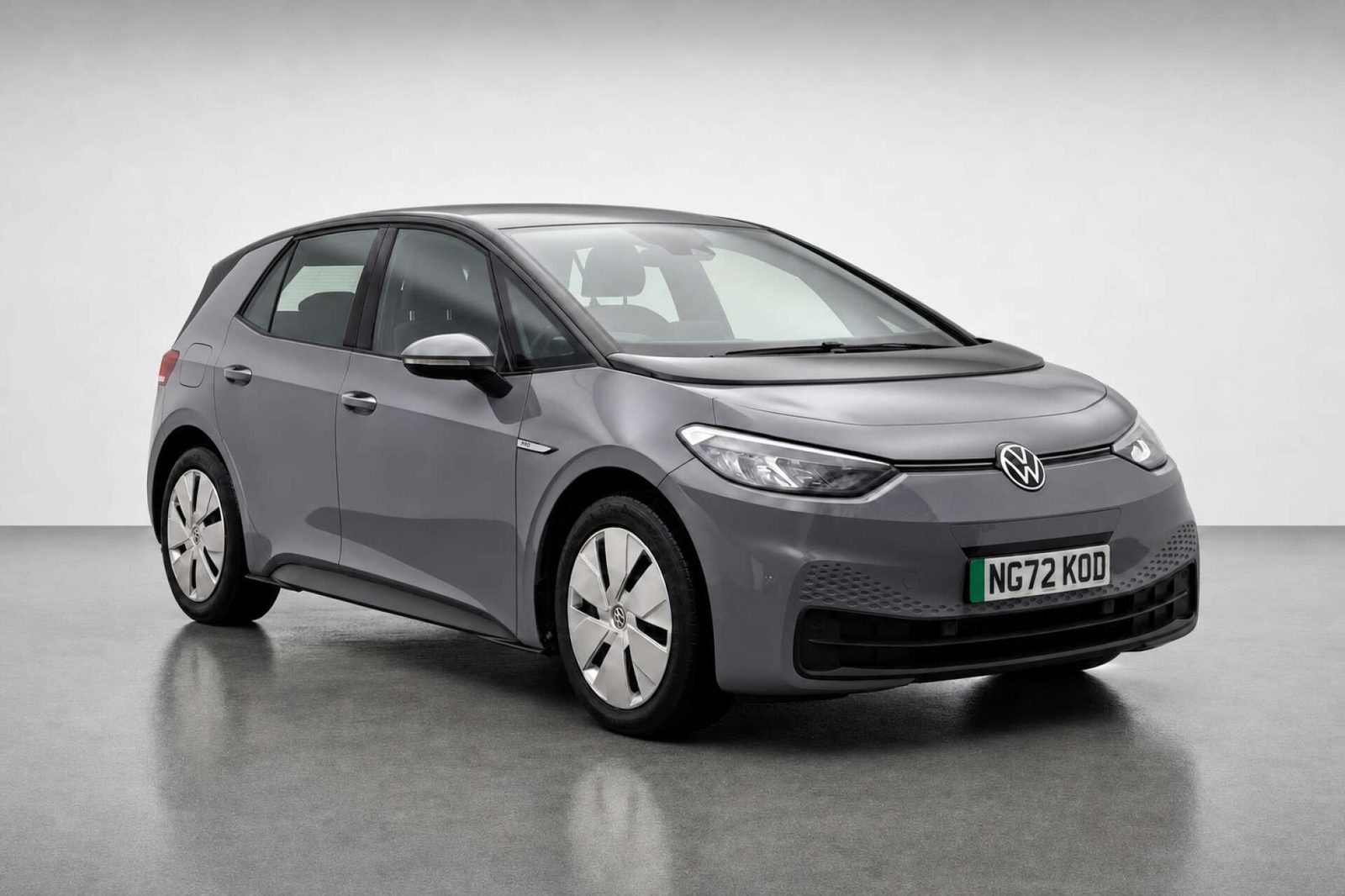 2023 Volkswagen ID.3 Pro 58kWh Life Hatchback 5dr Electric Auto (145 ps) for sale at LMC Cars