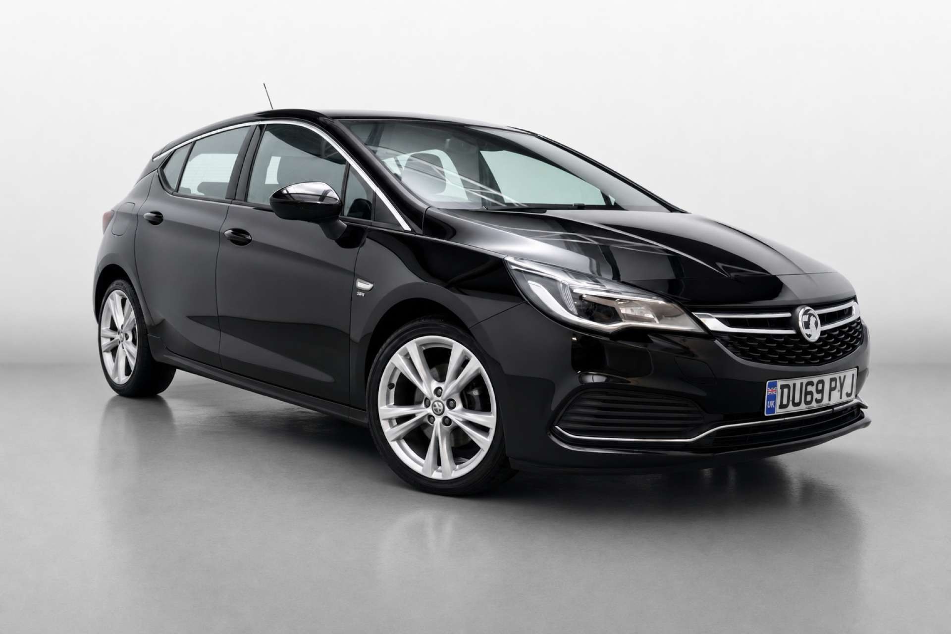 2019 Vauxhall Astra 1.4 Astra SRi VX-Line Nav T S/S 5dr for sale at LMC Cars