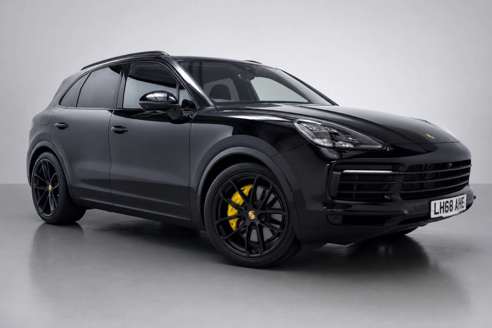 2018 Porsche Cayenne 2.9 Cayenne V6 S Auto 4WD 5dr for sale at LMC Cars