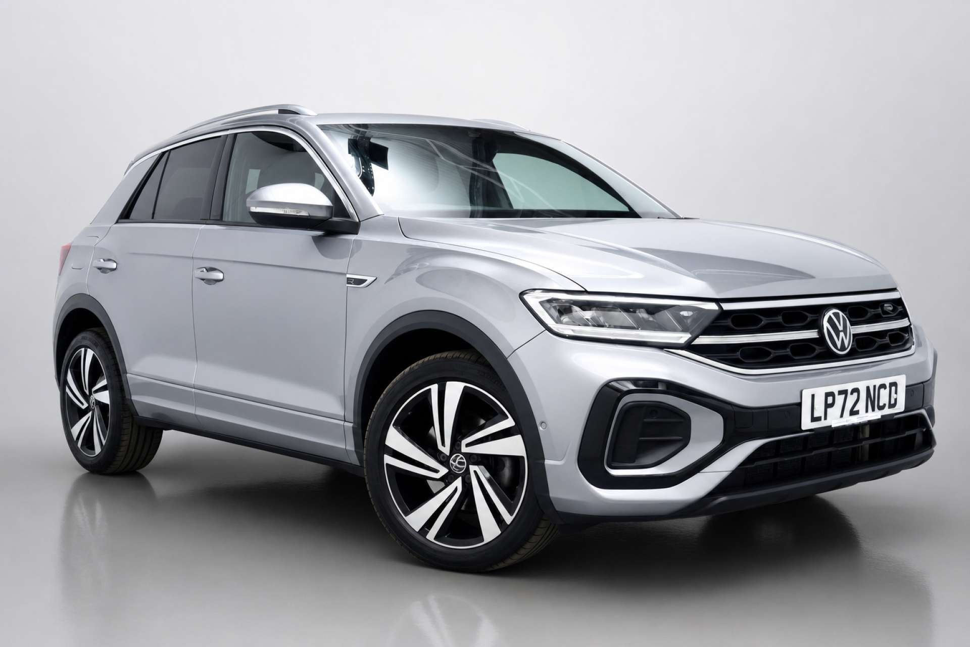 2023 Volkswagen T-Roc 1.5 TSI R-Line SUV 5dr Petrol DSG Euro 6 (s/s) (150 ps) for sale at LMC Cars