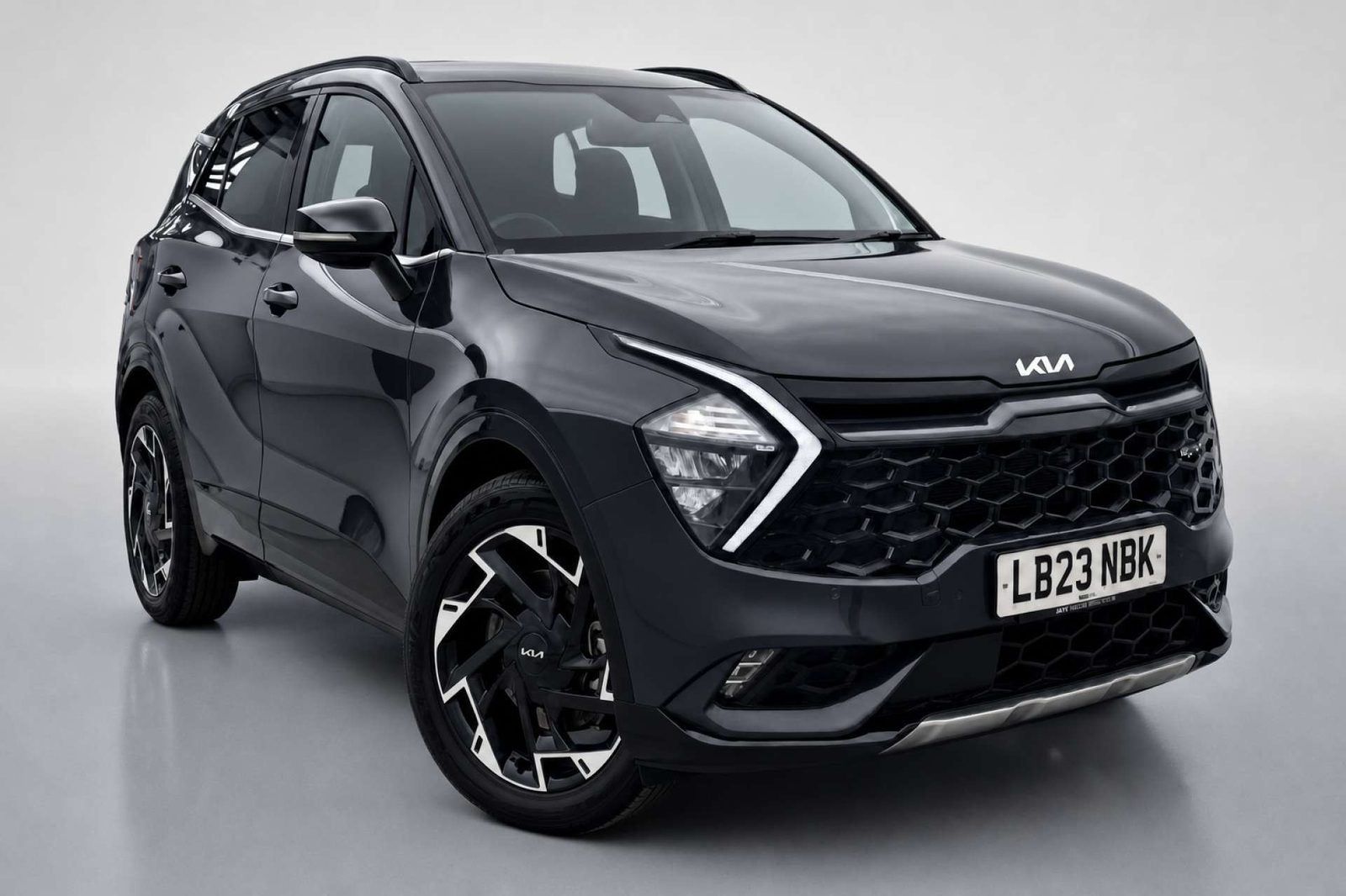 2023 Kia Sportage 1.6 T-GDi 13.8kWh GT-Line SUV 5dr Petrol Plug-in Hybrid Auto AWD Euro 6 (s/s) (261 bhp) for sale at LMC Cars
