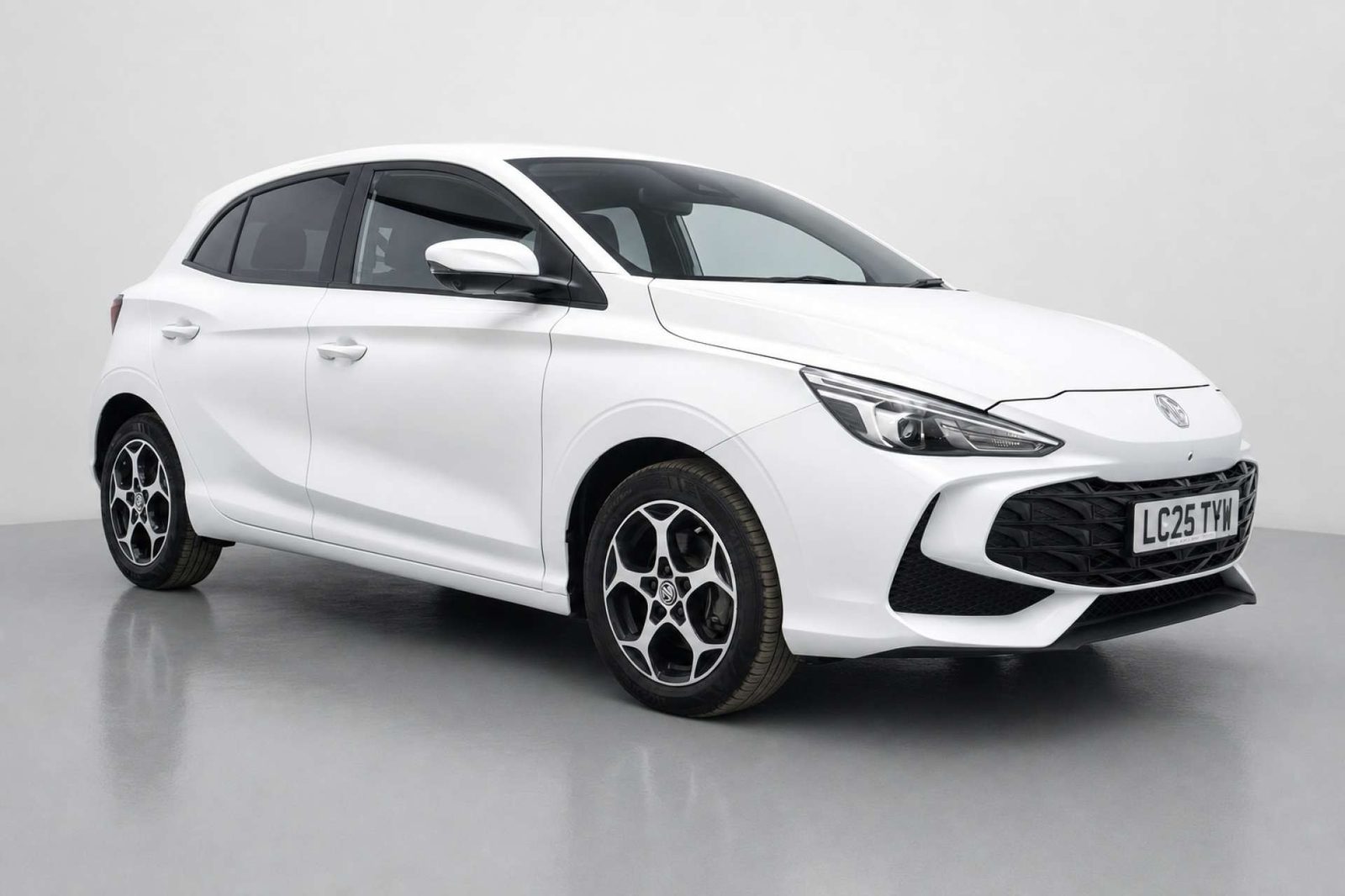 2025 MG MG3 1.5 Hybrid+ Trophy Hatchback 5dr Petrol Hybrid Auto Euro 6 (s/s) (194 ps) for sale at LMC Cars