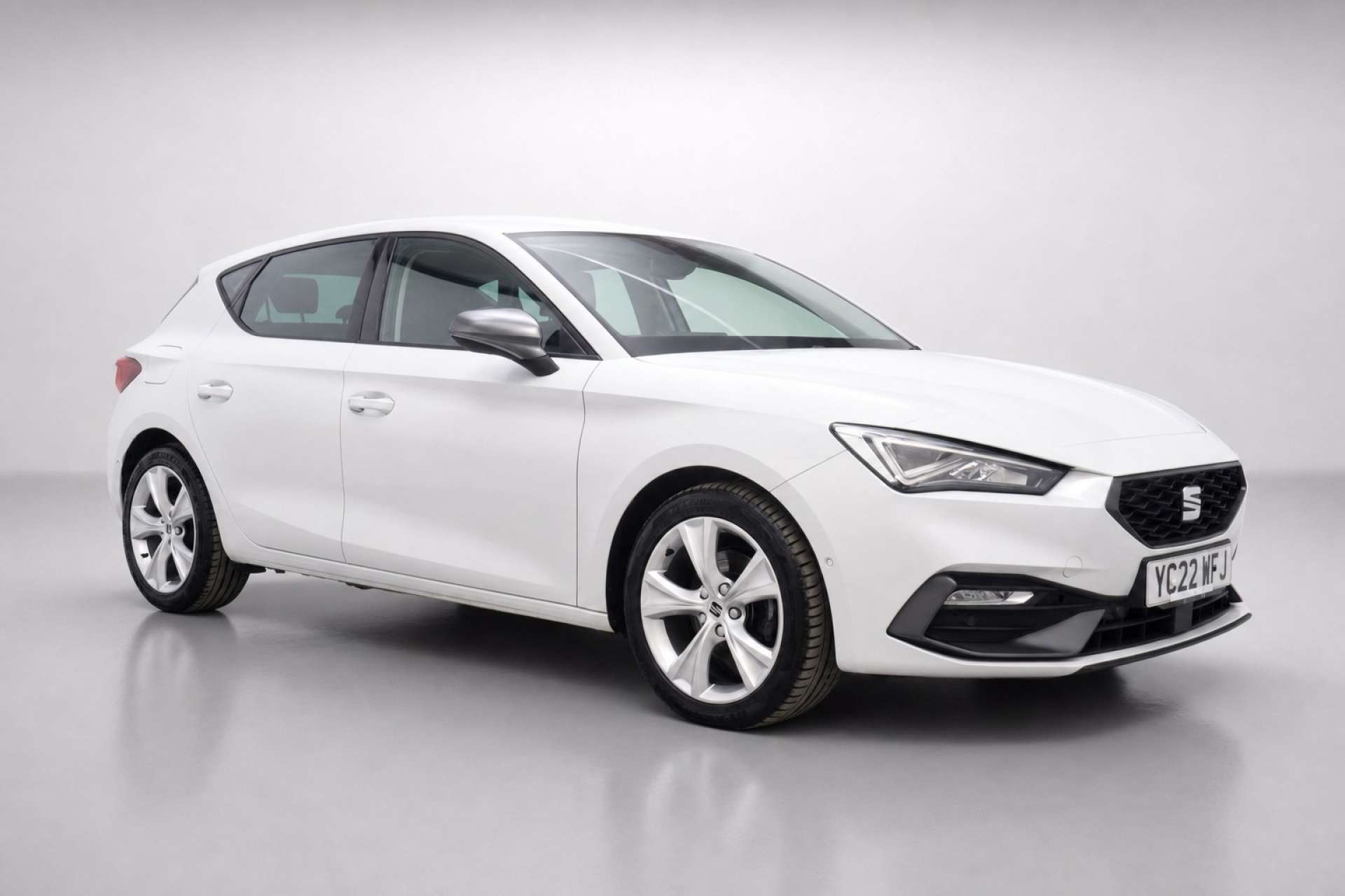 2022 Seat Leon 1.0 eTSI MHEV FR Hatchback 5dr Petrol Hybrid DSG Euro 6 (s/s) (110 ps) for sale at LMC Cars