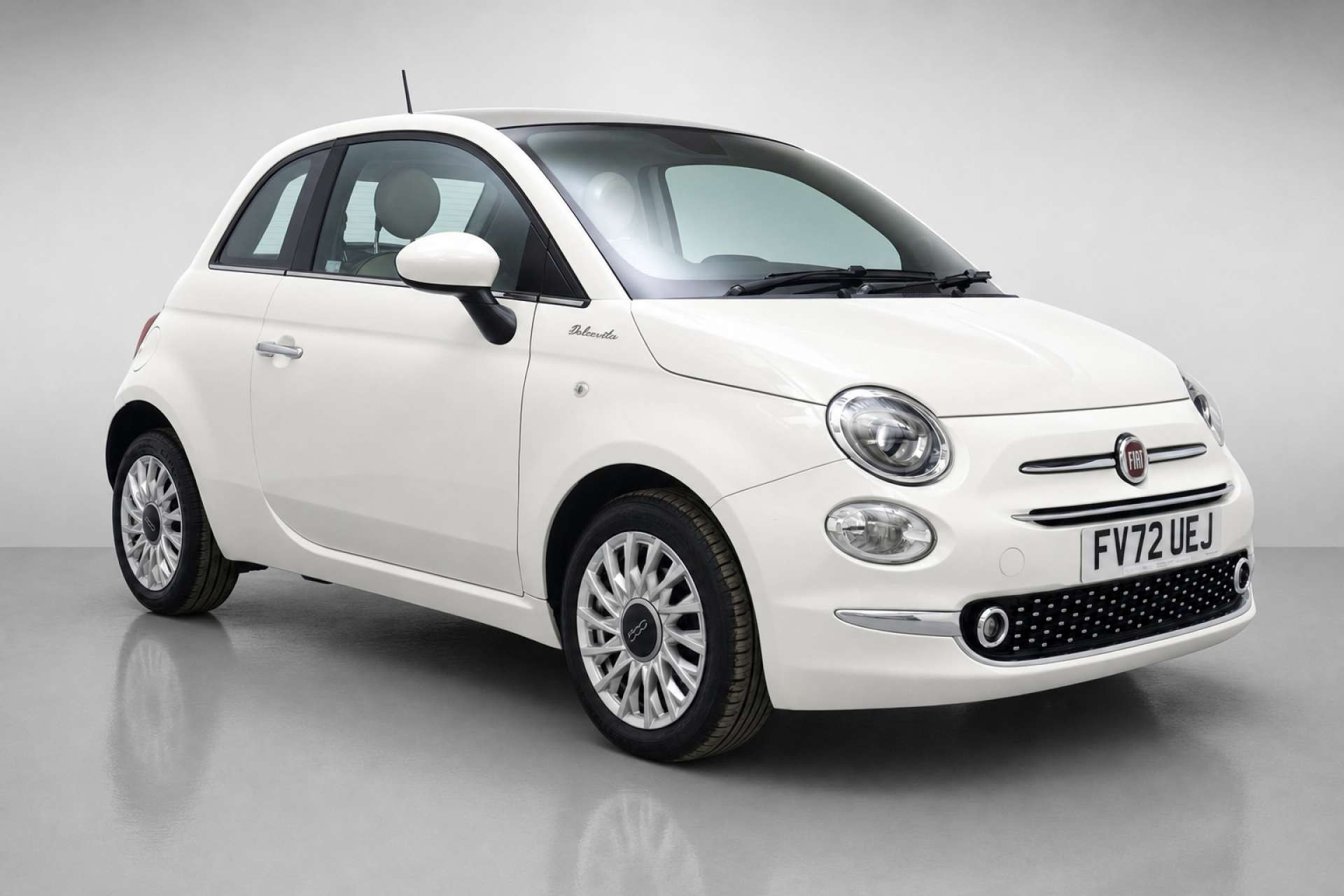 2022 Fiat 500 1.0 MHEV Dolcevita Hatchback 3dr Petrol Manual Euro 6 (s/s) (70 bhp) for sale at LMC Cars