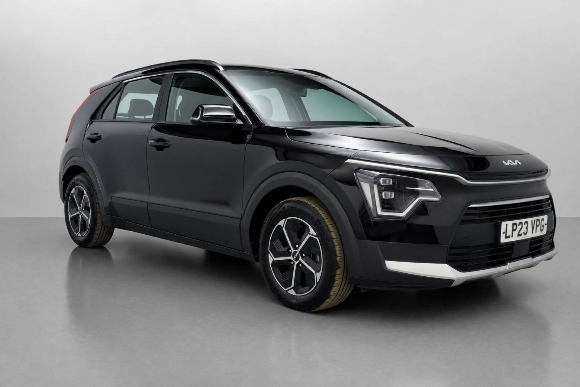 2023 Kia Niro 1.6 GDi 11.1kWh 2 SUV 5dr Petrol Plug-in Hybrid DCT Euro 6 (s/s) (180 bhp) for sale at LMC Cars