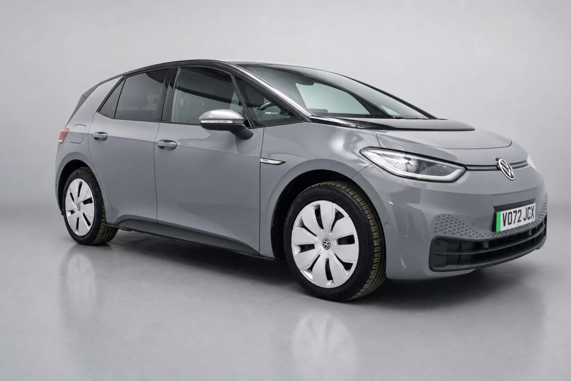 2022 Volkswagen ID.3 Pro Performance 58kWh Family Hatchback 5dr Electric Auto (204 ps) for sale at LMC Cars