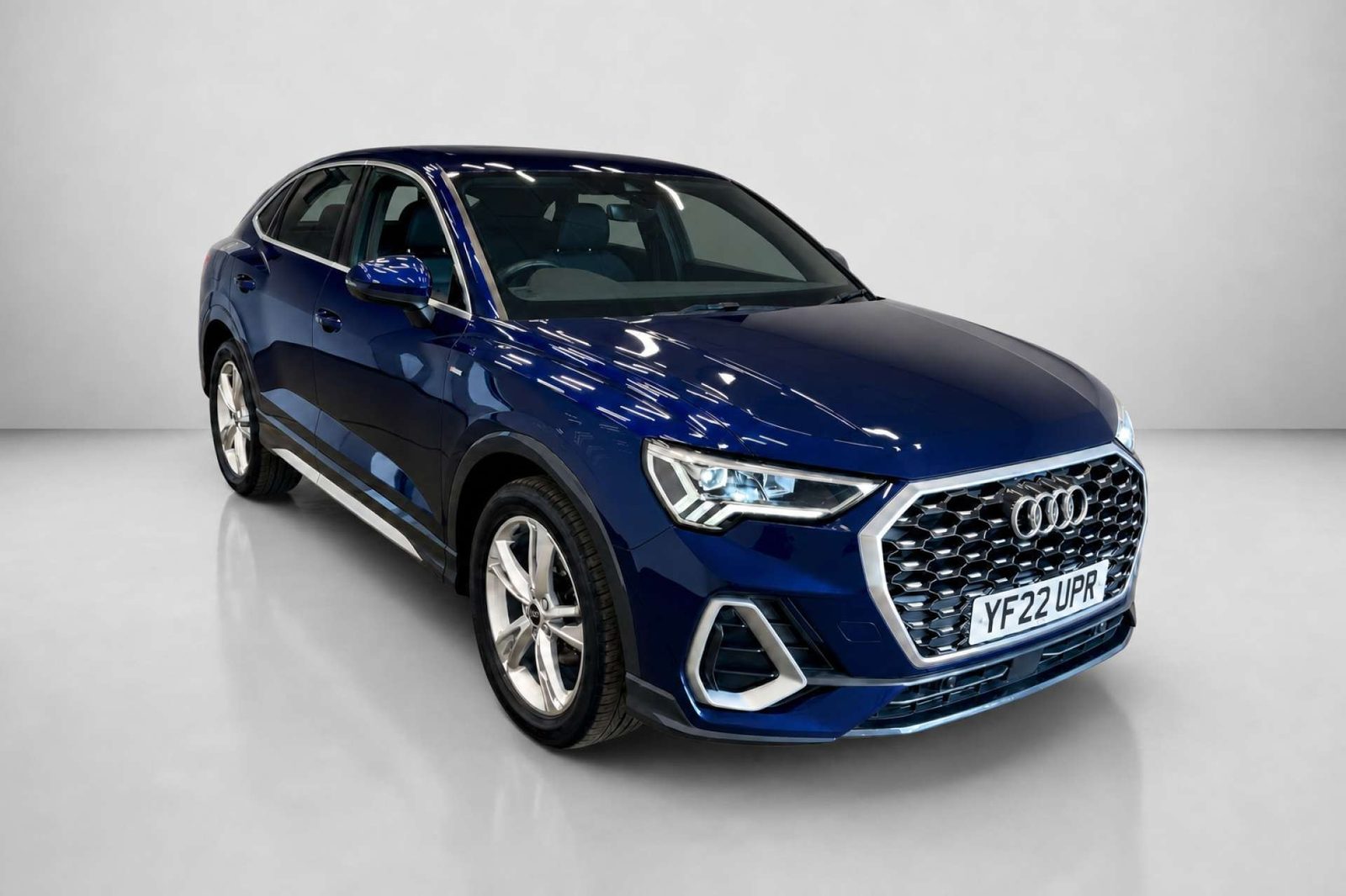 2022 Audi Q3