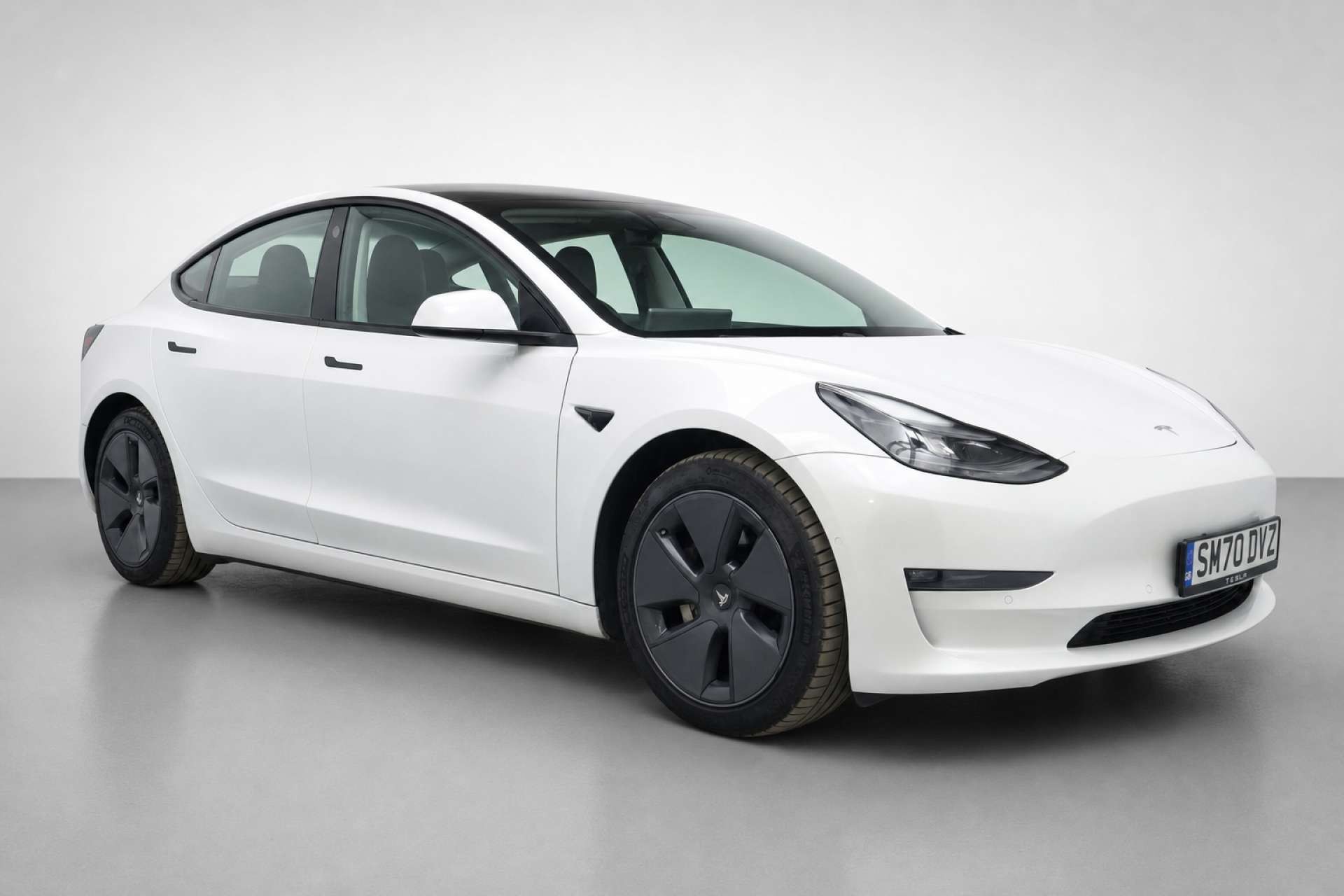 2020 Tesla Model 3 (Dual Motor) Long Range Saloon 4dr Electric Auto 4WDE (346 ps) for sale at LMC Cars