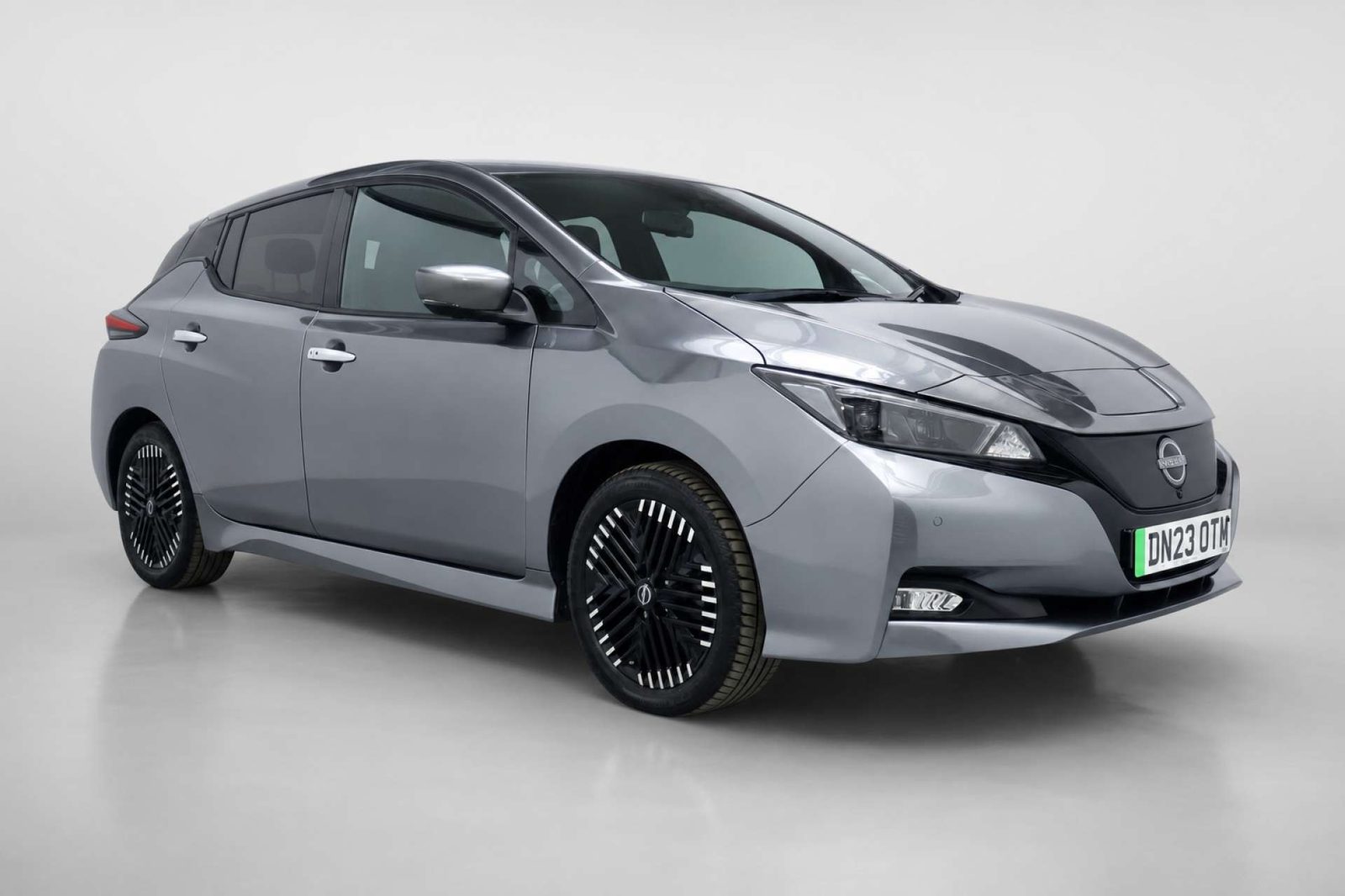 2023 Nissan Leaf 39kWh Tekna Hatchback 5dr Electric Auto (150 ps) for sale at LMC Cars