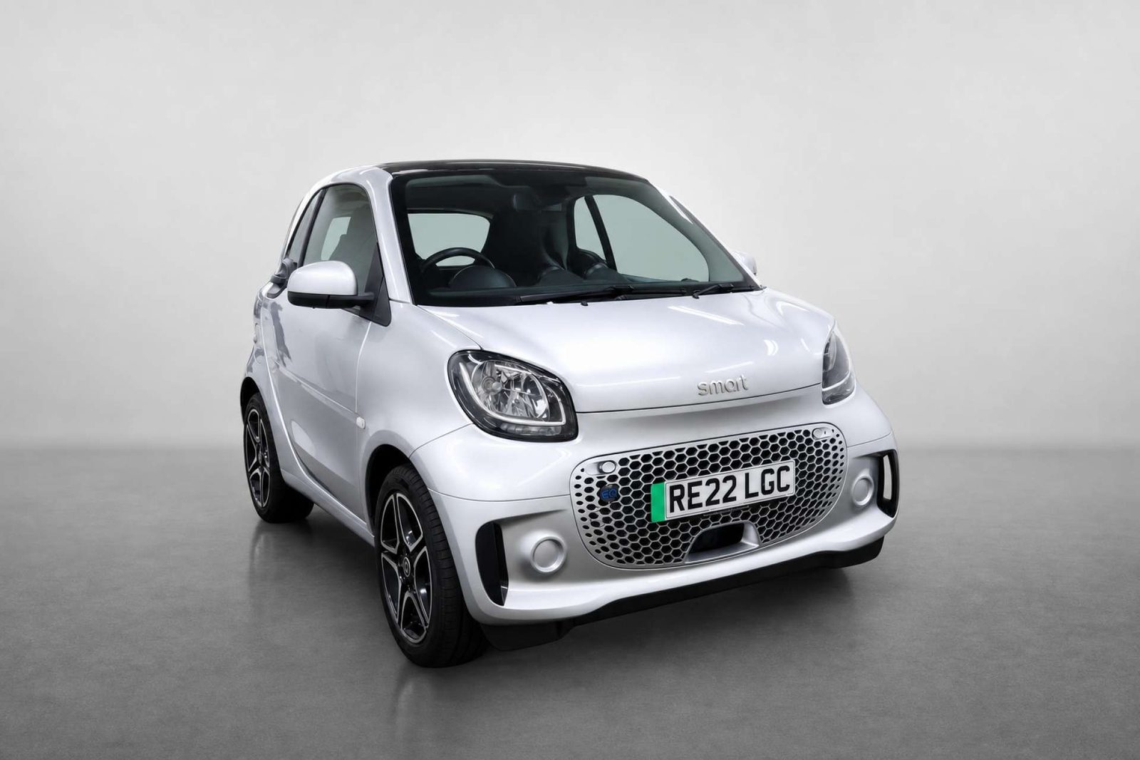 2022 Smart Fortwo 17.6kWh Pulse Premium Coupe 2dr Electric Auto (22kW Charger) (82 ps) for sale at LMC Cars