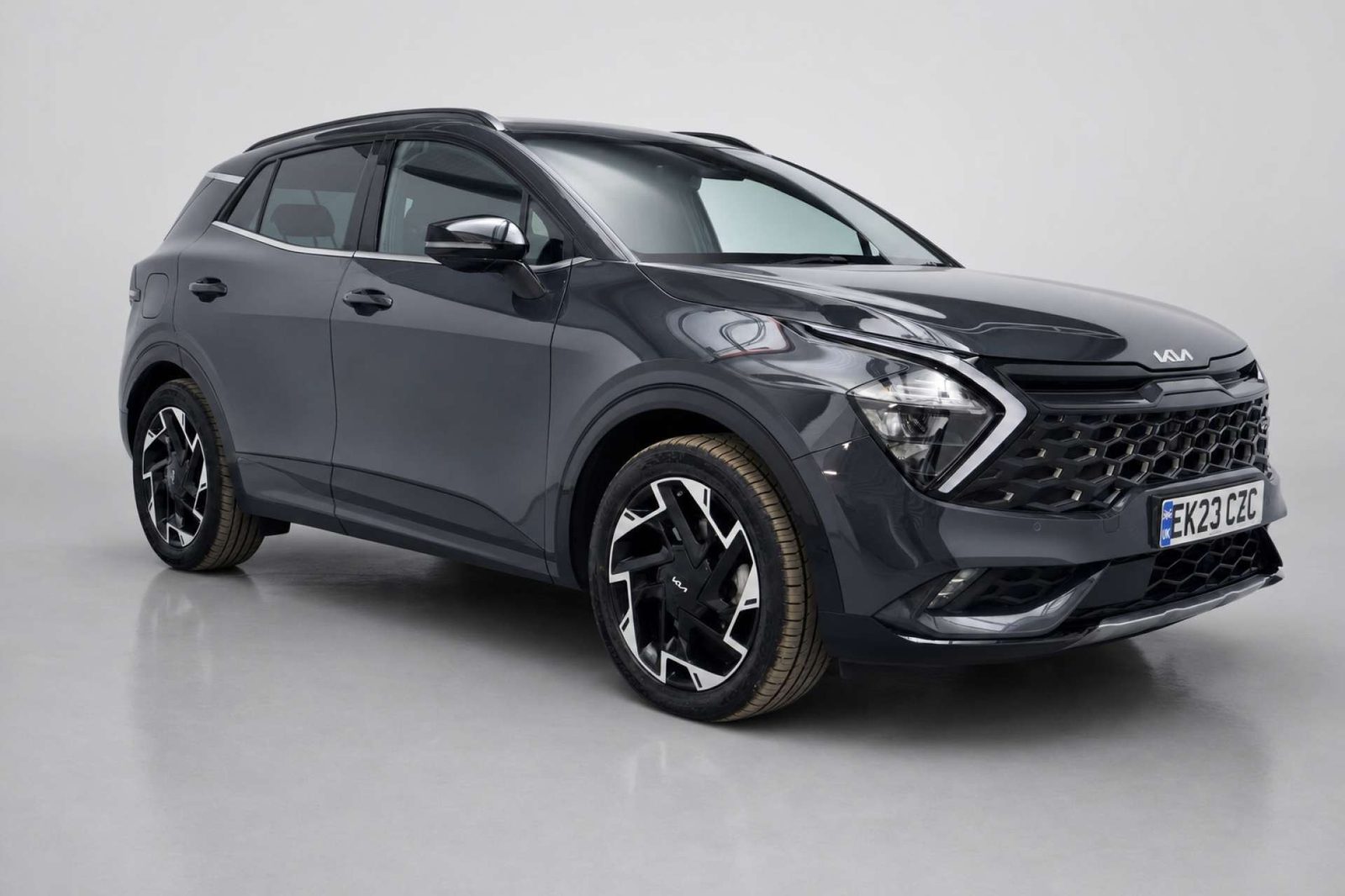 2023 Kia Sportage 1.6 T-GDi 13.8kWh GT-Line SUV 5dr Petrol Plug-in Hybrid Auto AWD Euro 6 (s/s) (261 bhp) for sale at LMC Cars