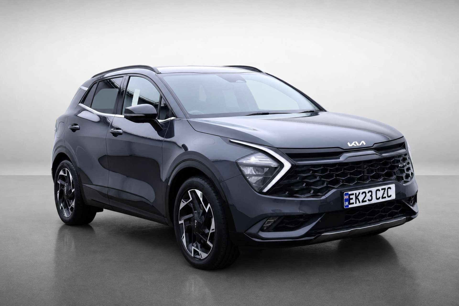 2023 Kia Sportage 1.6 T-GDi 13.8kWh GT-Line SUV 5dr Petrol Plug-in Hybrid Auto AWD Euro 6 (s/s) (261 bhp) for sale at LMC Cars