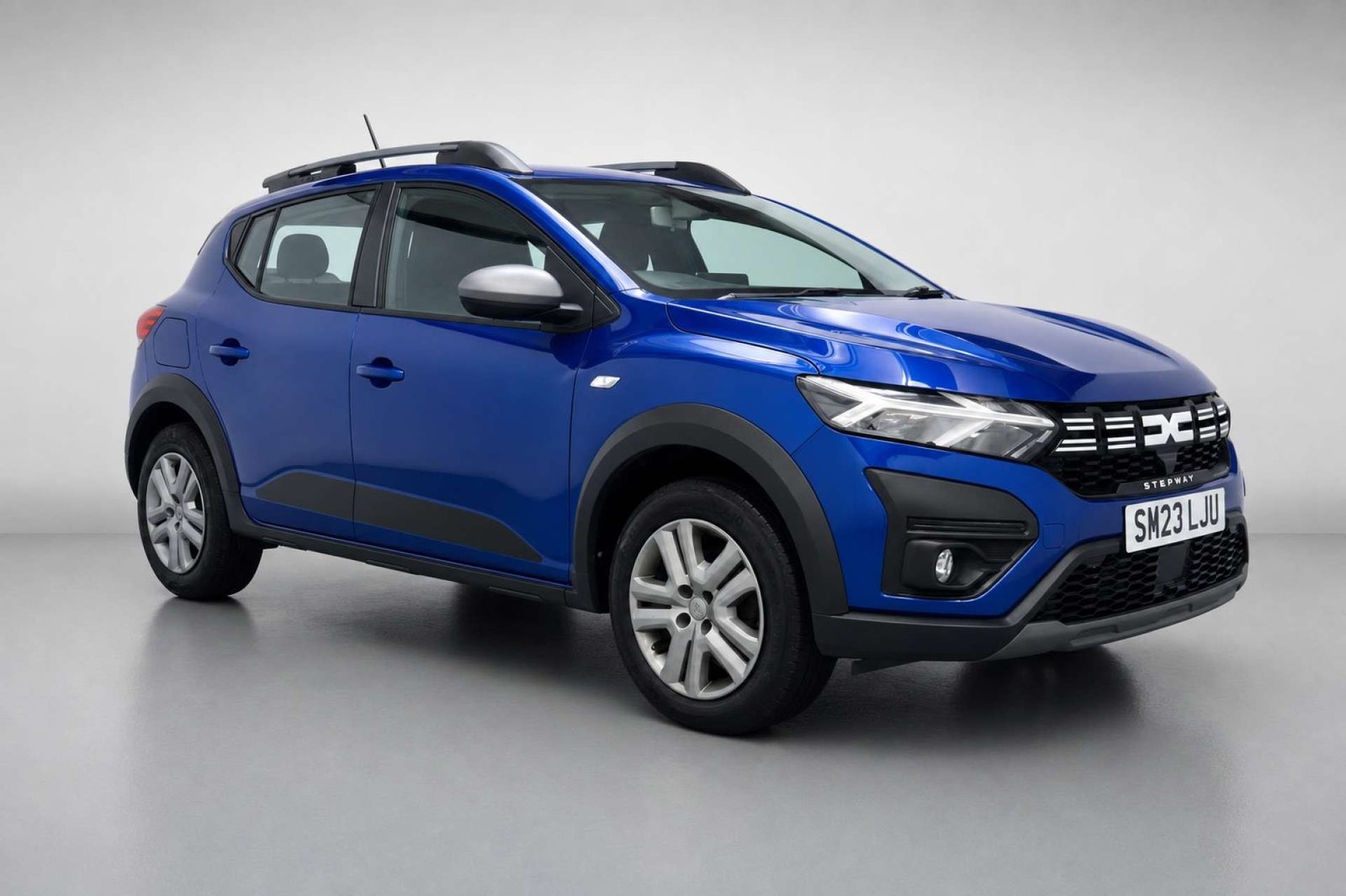 2023 Dacia Sandero Stepway 1.0 TCe Expression Hatchback 5dr Petrol CVT Euro 6 (s/s) (90 ps) for sale at LMC Cars
