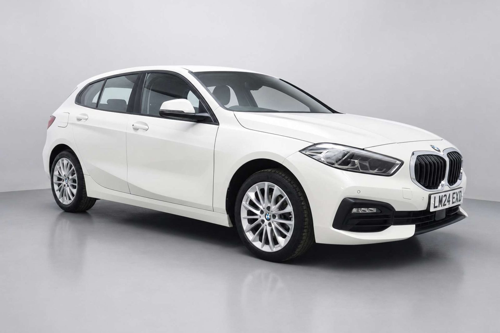 2024 BMW 1 Series 1.5 118i SE (LCP) Hatchback 5dr Petrol DCT Euro 6 (s/s) (136 ps) for sale at LMC Cars