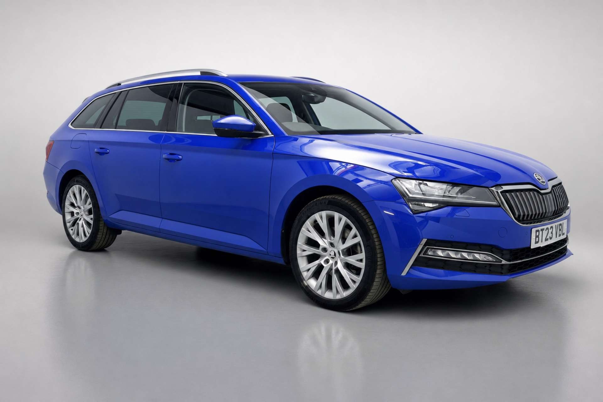 2023 Skoda Superb 1.4 TSI iV 13kWh SE L Estate 5dr Petrol Plug-in Hybrid DSG Euro 6 (s/s) (218 ps) for sale at LMC Cars