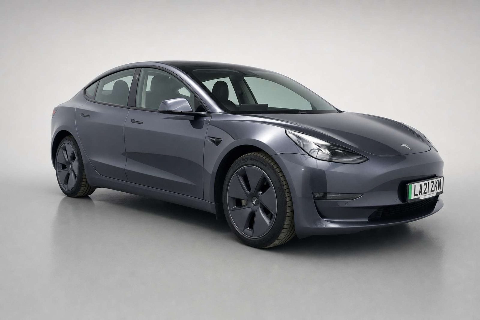 2021 Tesla Model 3 (Dual Motor) Long Range Saloon 4dr Electric Auto 4WDE (346 ps) for sale at LMC Cars
