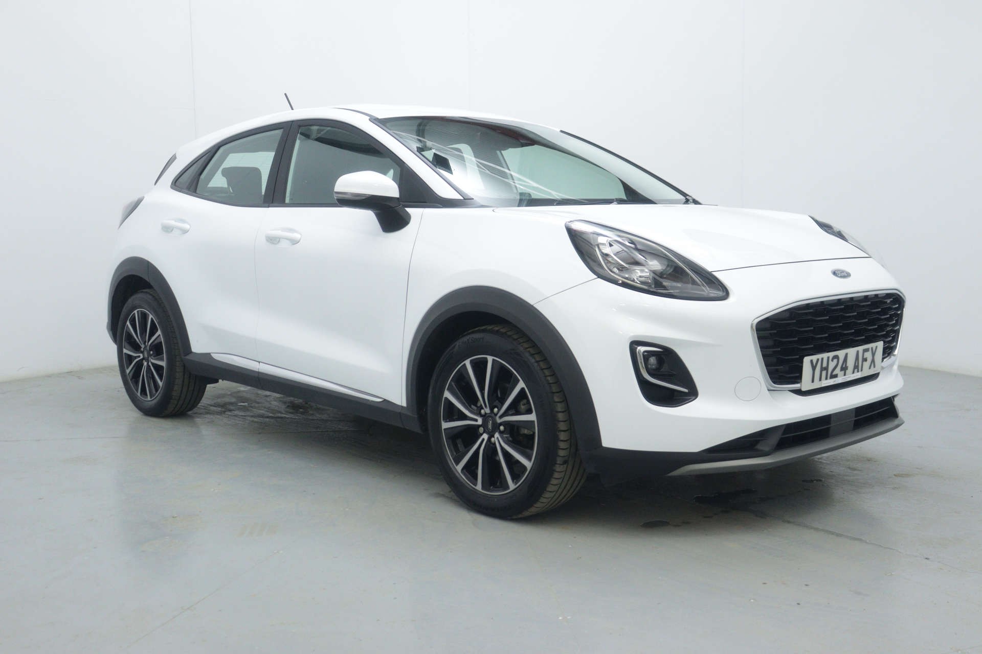 2024 Ford Puma 1.0T EcoBoost MHEV Titanium SUV 5dr Petrol Hybrid DCT Euro 6 (s/s) (125 ps) for sale at LMC Cars
