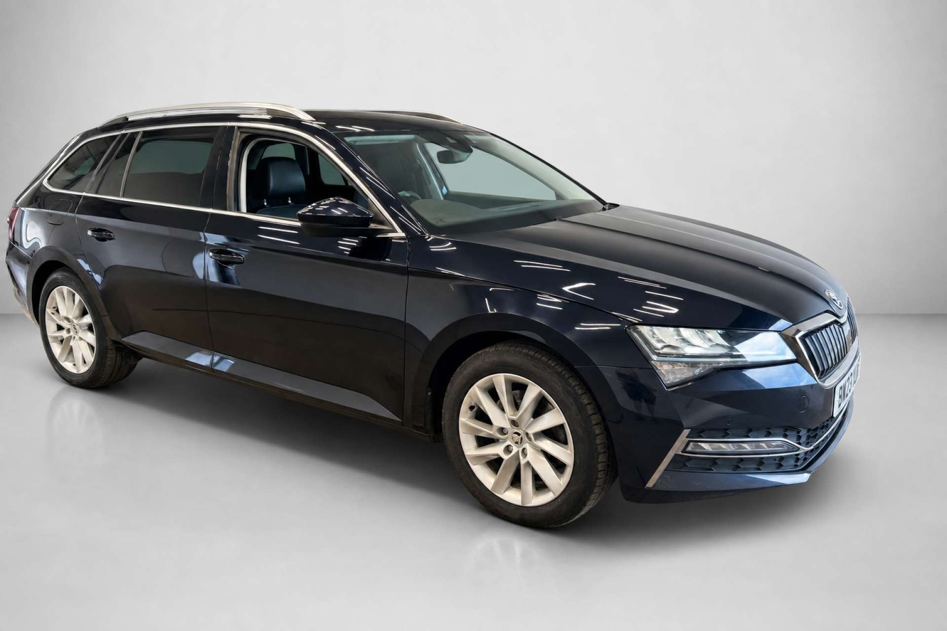 2023 Skoda Superb 1.4 TSI iV 13kWh SE Technology Estate 5dr Petrol Plug-in Hybrid DSG Euro 6 (s/s) (218 ps) for sale at LMC Cars