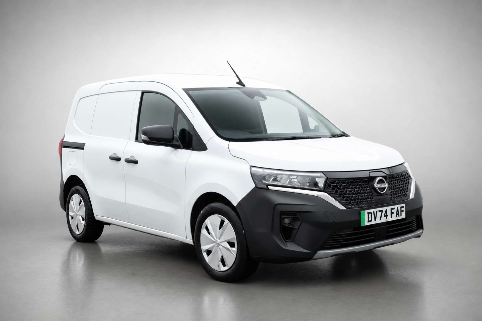 2024 Nissan Townstar 45kWh Acenta Panel Van 6dr Electric Auto L1 (122 ps) for sale at LMC Cars