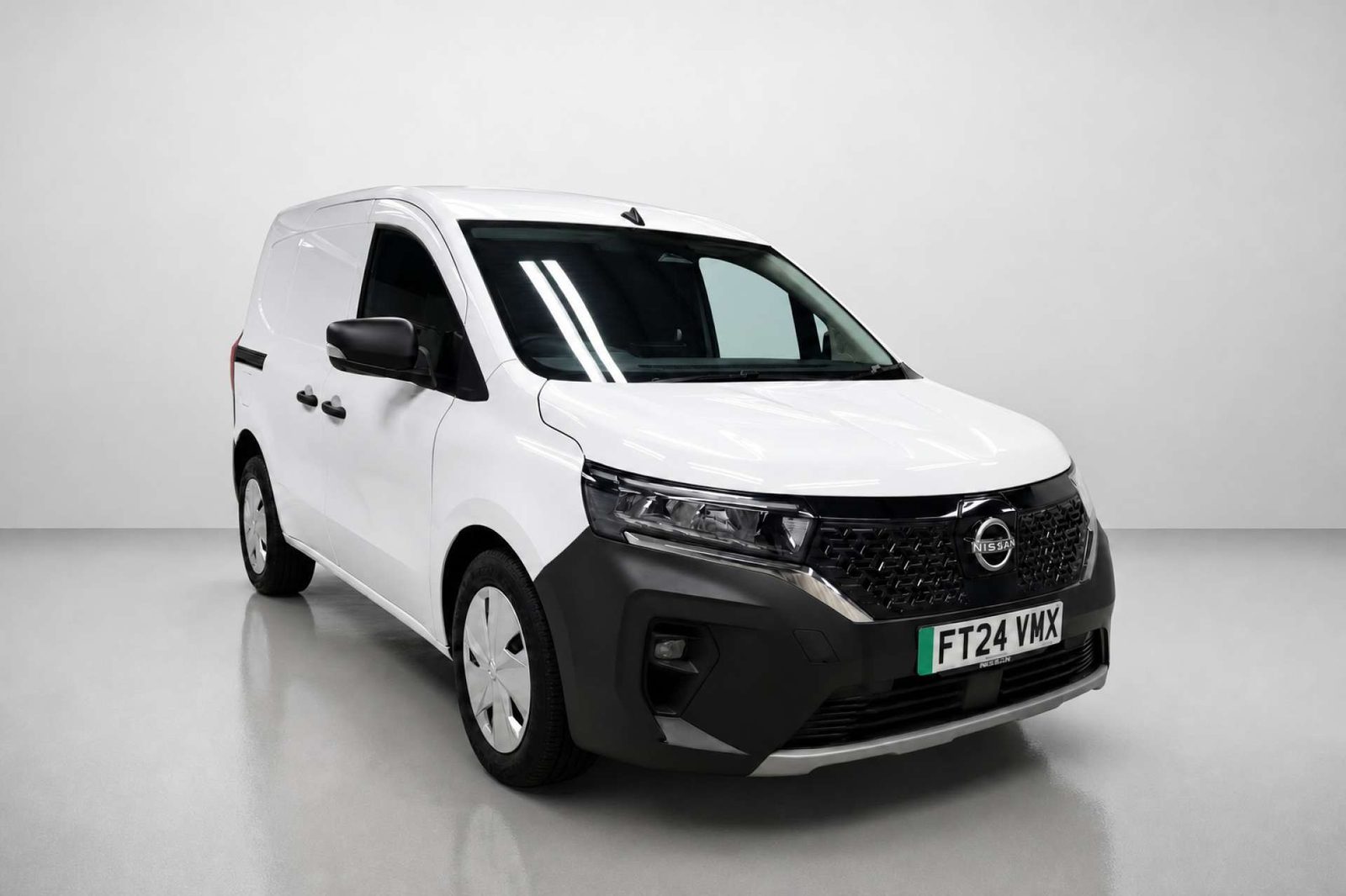 2024 Nissan Townstar 45kWh Acenta Panel Van 6dr Electric Auto L1 (122 ps) for sale at LMC Cars