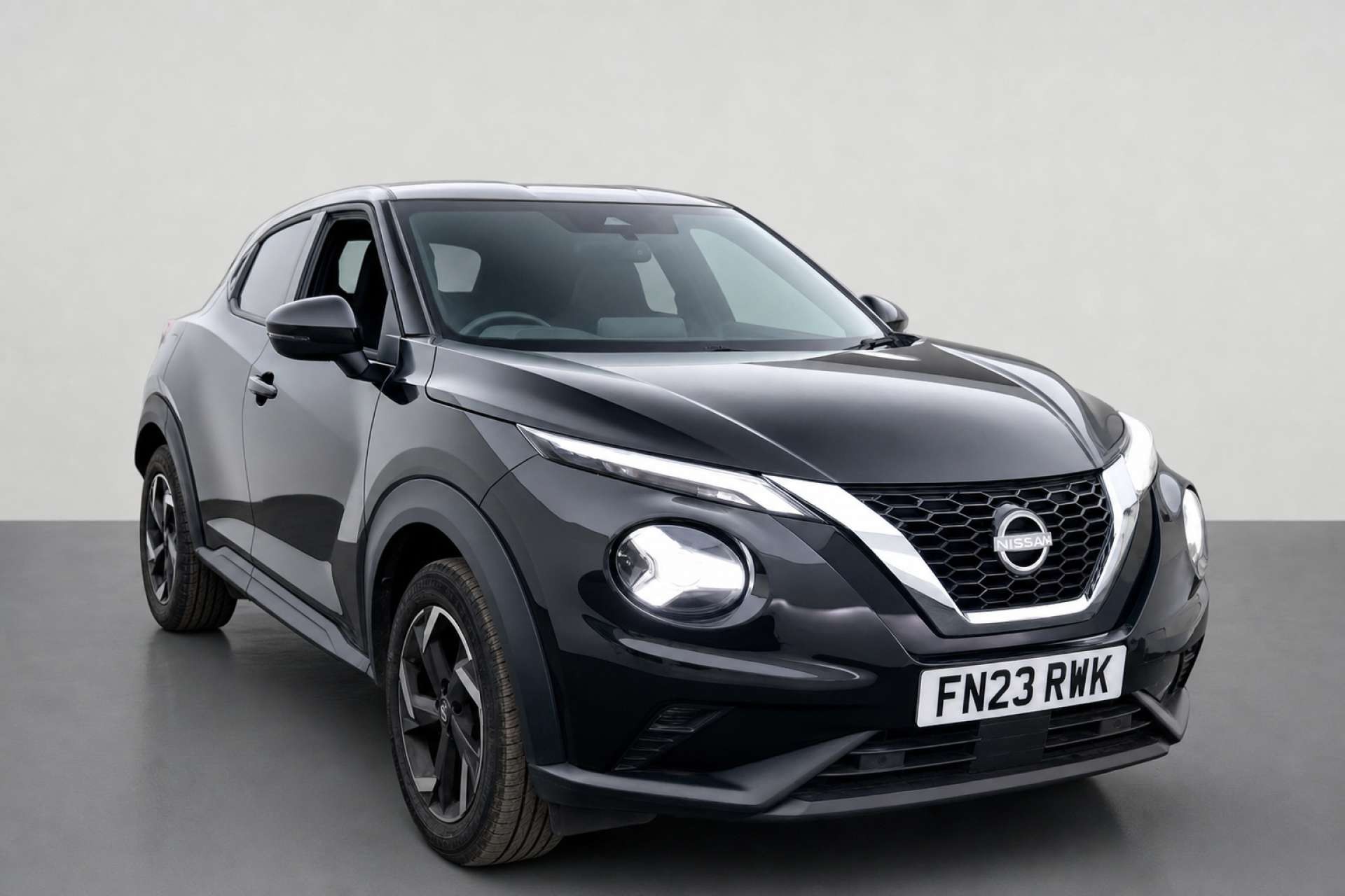 2023 Nissan Juke 1.0 DIG-T N-Connecta SUV 5dr Petrol DCT Auto Euro 6 (s/s) (114 ps) for sale at LMC Cars