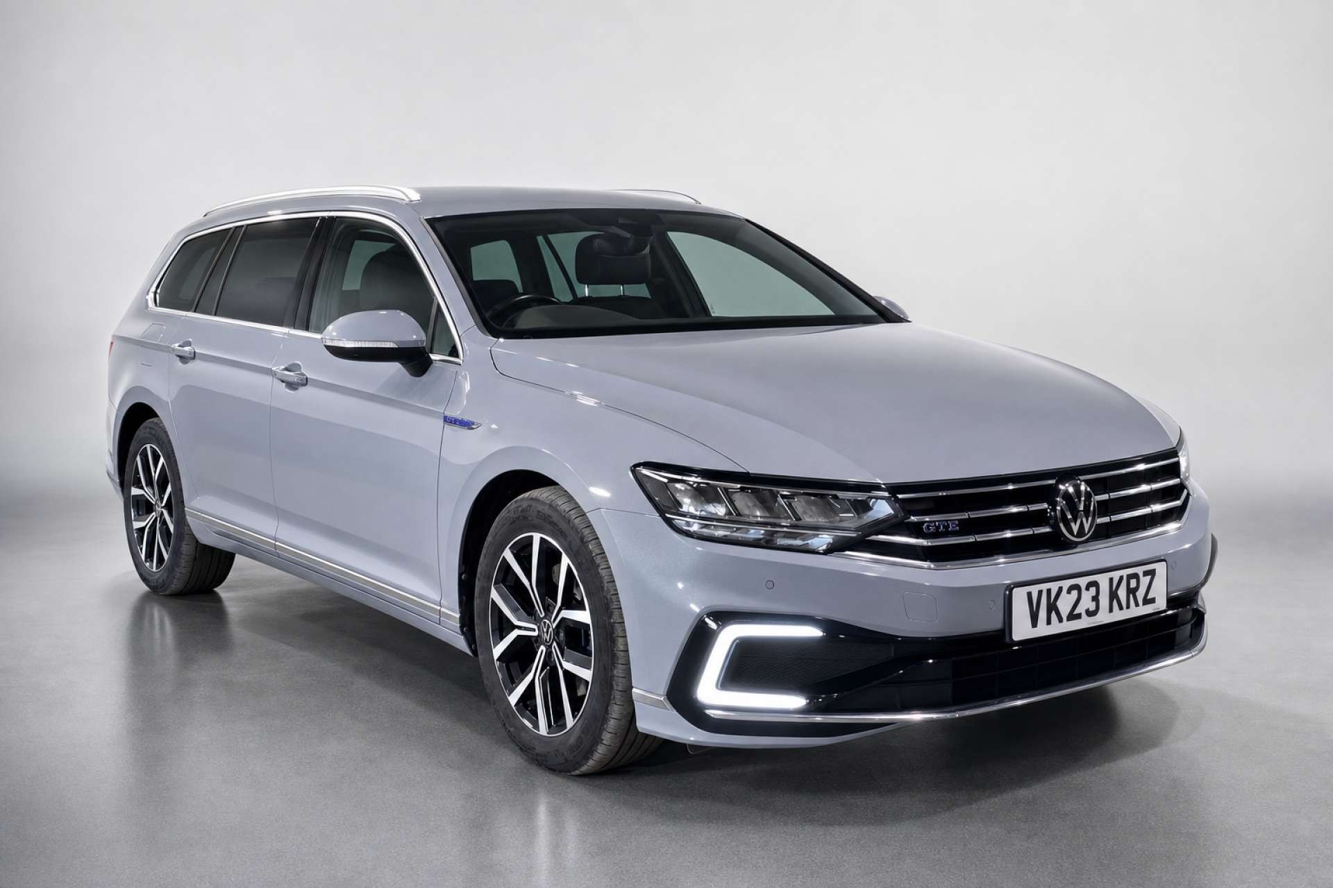 2023 Volkswagen Passat 1.4 TSI 13kWh GTE Estate 5dr Petrol Plug-in Hybrid DSG Euro 6 (s/s) (218 ps) for sale at LMC Cars
