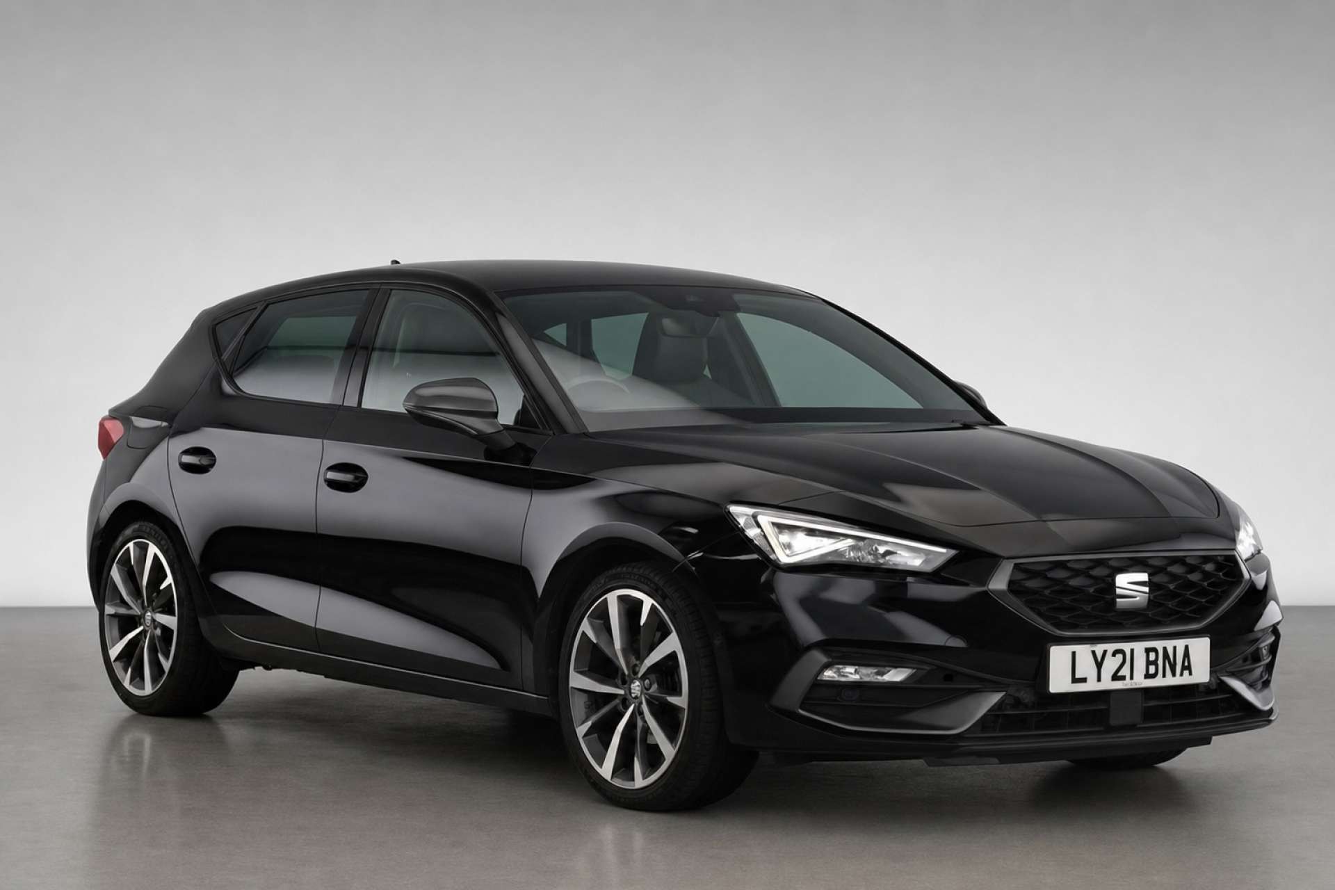 2021 Seat Leon 1.0 eTSI MHEV FR Sport Hatchback 5dr Petrol Hybrid DSG Euro 6 (s/s) (110 ps) for sale at LMC Cars