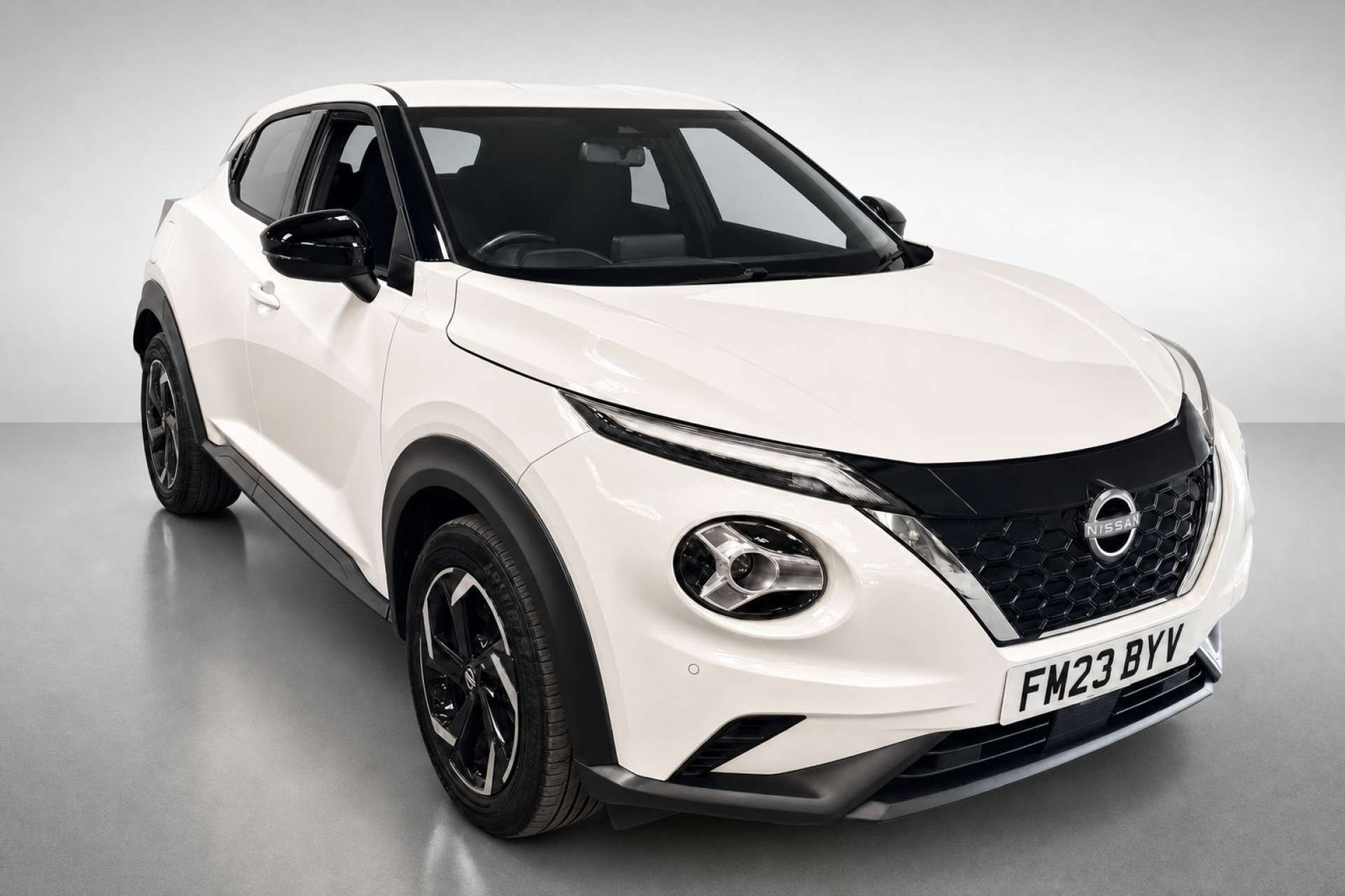 2023 Nissan Juke 1.6 N-Connecta SUV 5dr Petrol Hybrid Auto Euro 6 (143 ps) for sale at LMC Cars