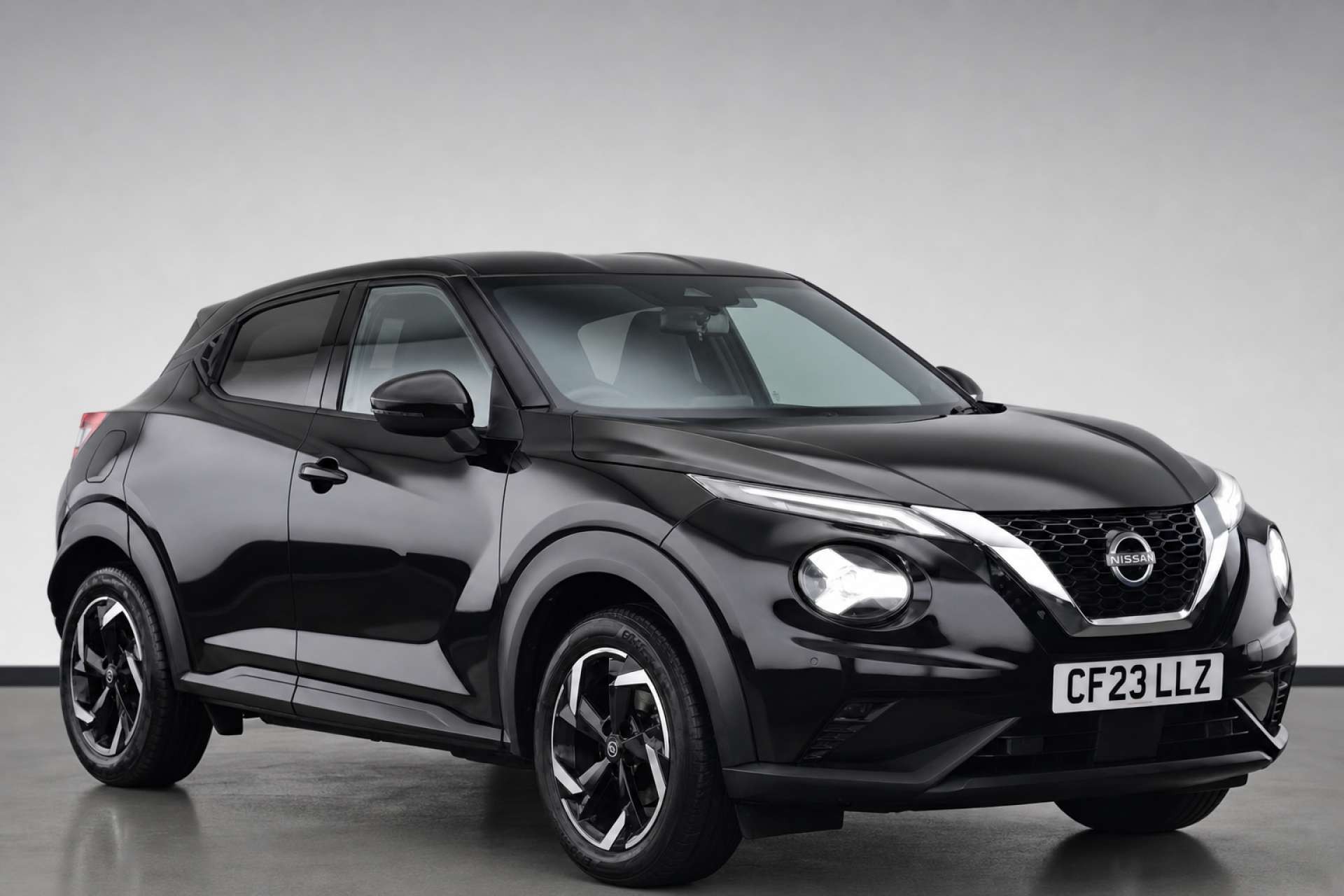 2023 Nissan Juke 1.0 DIG-T N-Connecta SUV 5dr Petrol DCT Auto Euro 6 (s/s) (114 ps) for sale at LMC Cars