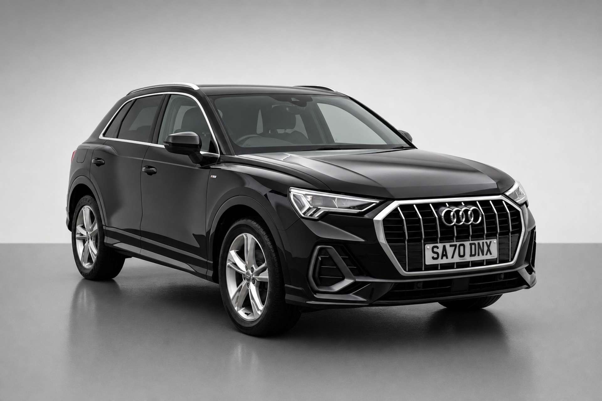 2020 Audi Q3 1.5 TFSI CoD 35 S line SUV 5dr Petrol S Tronic Euro 6 (s/s) (150 ps) for sale at LMC Cars