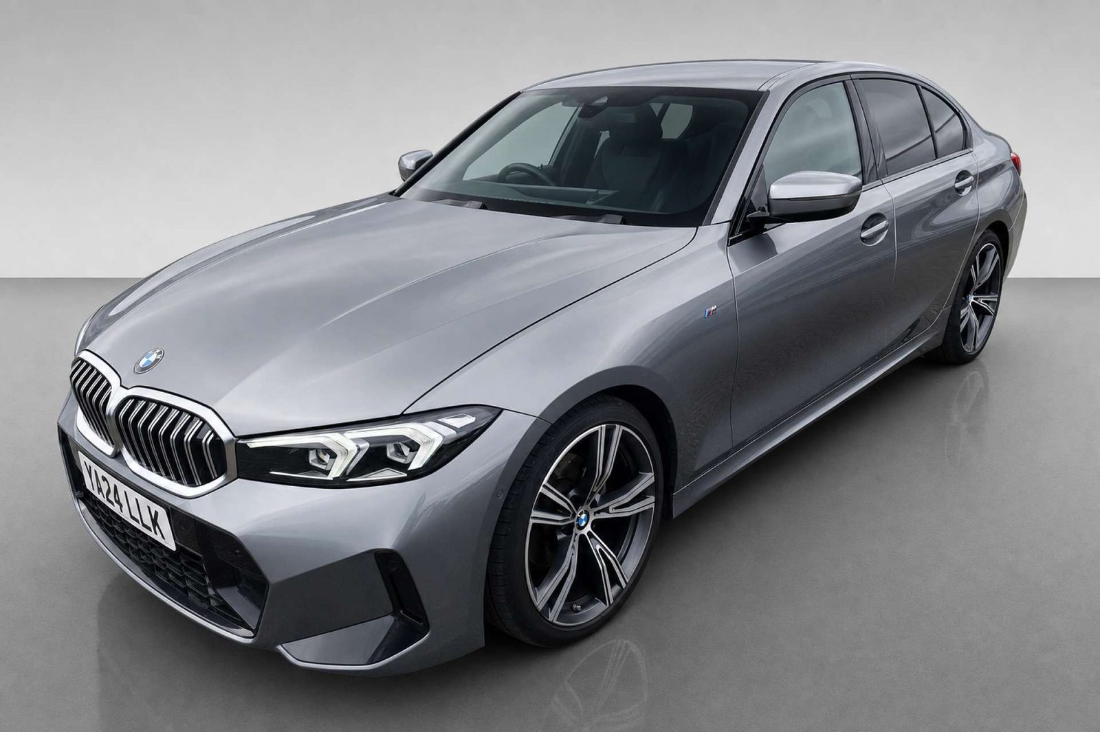 2024 BMW 3 Series 2.0 320i M Sport Saloon 4dr Petrol Auto Euro 6 (s/s) (184 ps) for sale at LMC Cars