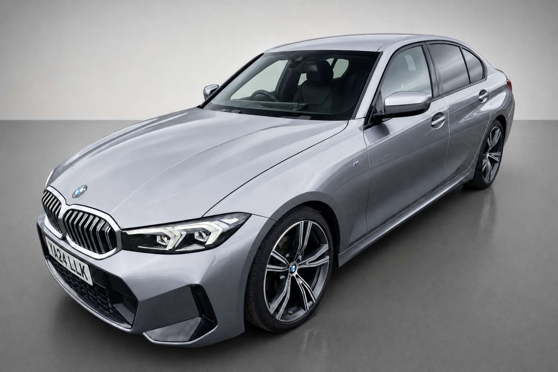 2024 BMW 3 Series 2.0 320i M Sport Saloon 4dr Petrol Auto Euro 6 (s/s) (184 ps) for sale at LMC Cars