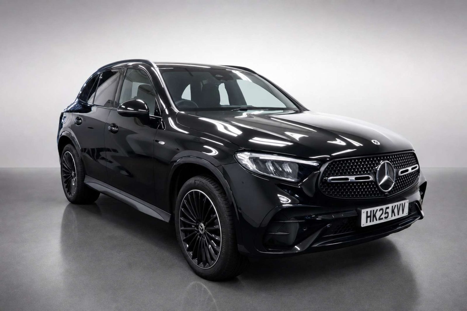 2025 Mercedes-Benz GLC 2.0 GLC300e 31.2kWh Urban Edition SUV 5dr Petrol Plug-in Hybrid G-Tronic+ 4MATIC Euro 6 (s/s) (313 ps) for sale at LMC Cars