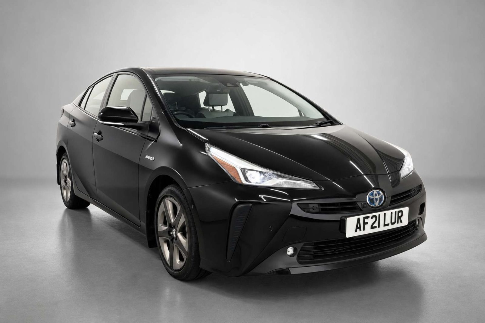 2021 Toyota Prius 1.8 VVT-h GPF Excel Hatchback 5dr Petrol Hybrid CVT Euro 6 (s/s) (15in Alloy) (122 ps) for sale at LMC Cars