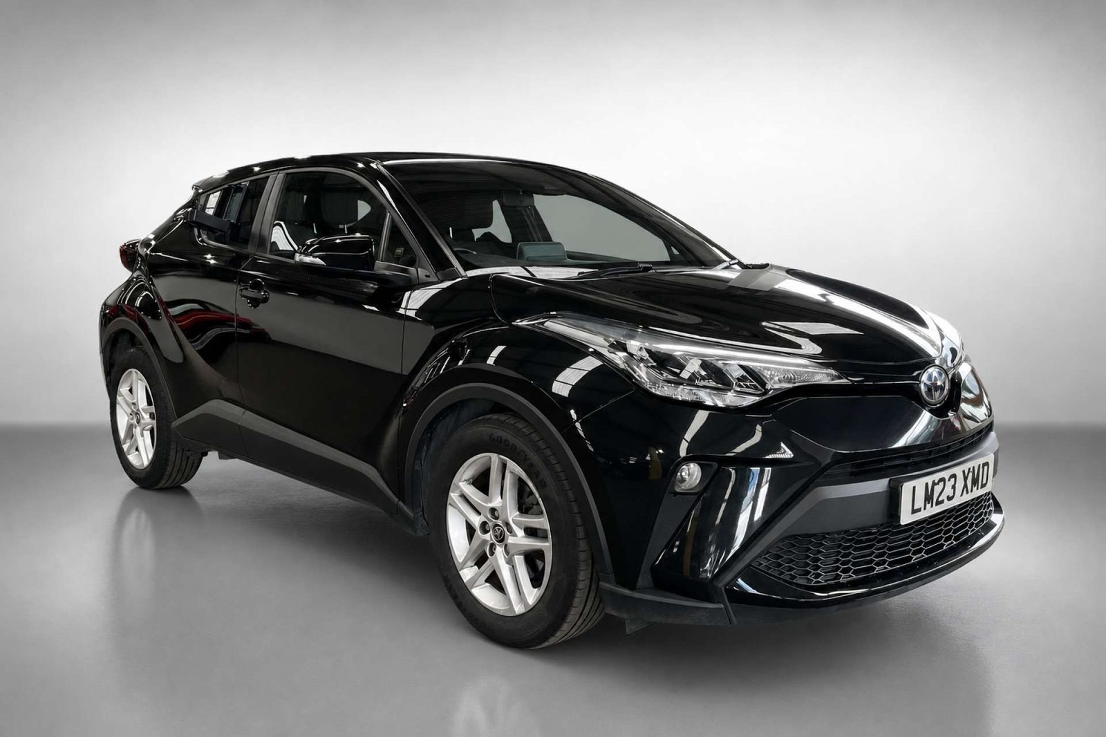 2023 Toyota C-HR 1.8 VVT-h GPF Icon SUV 5dr Petrol Hybrid CVT Euro 6 (s/s) (122 ps) for sale at LMC Cars