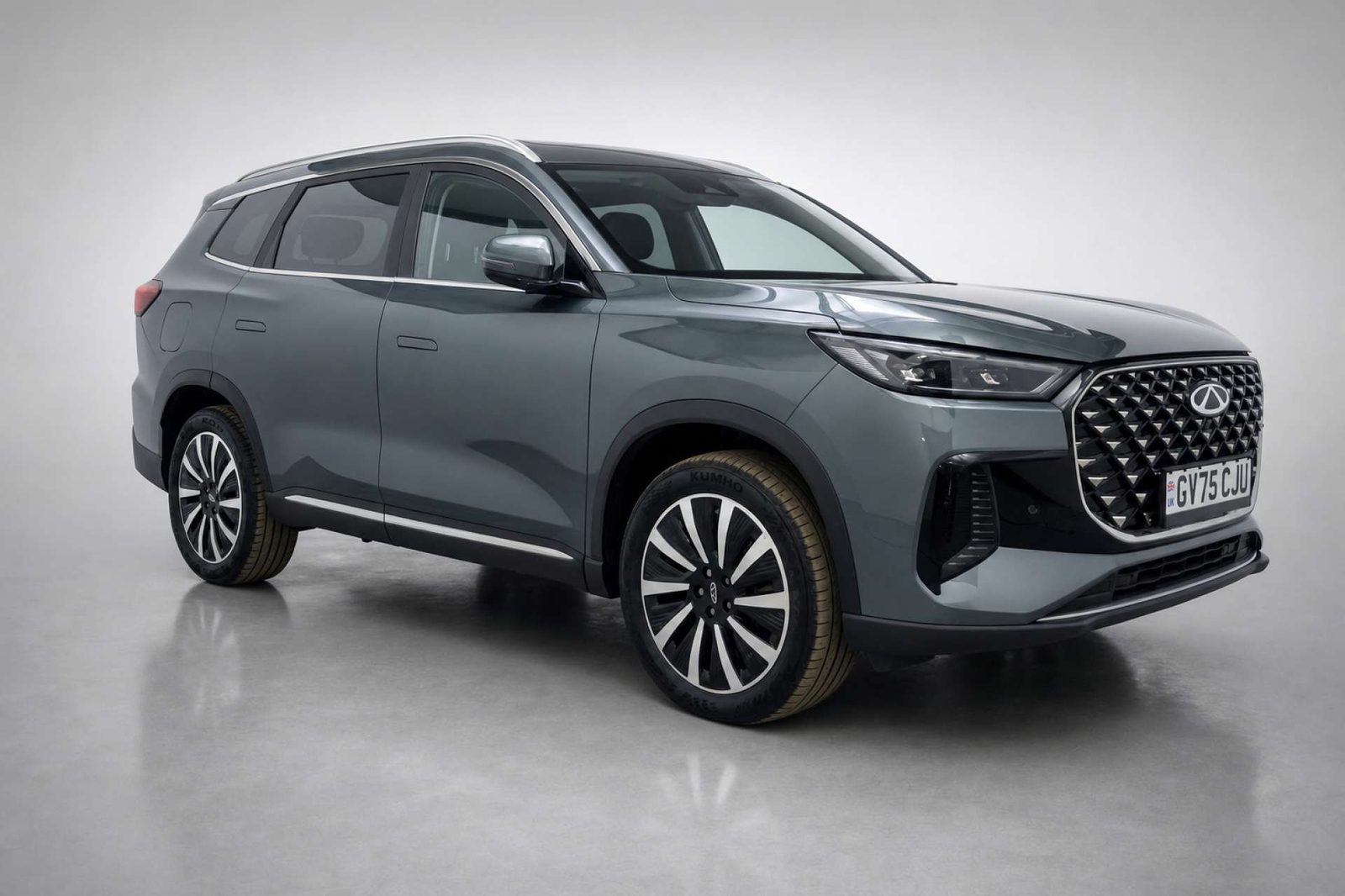 2025 Chery Tiggo 8 1.5T 18.4kWh Summit SUV 5dr Petrol Plug-in Hybrid DHT1 Euro 6 (s/s) (204 ps) for sale at LMC Cars