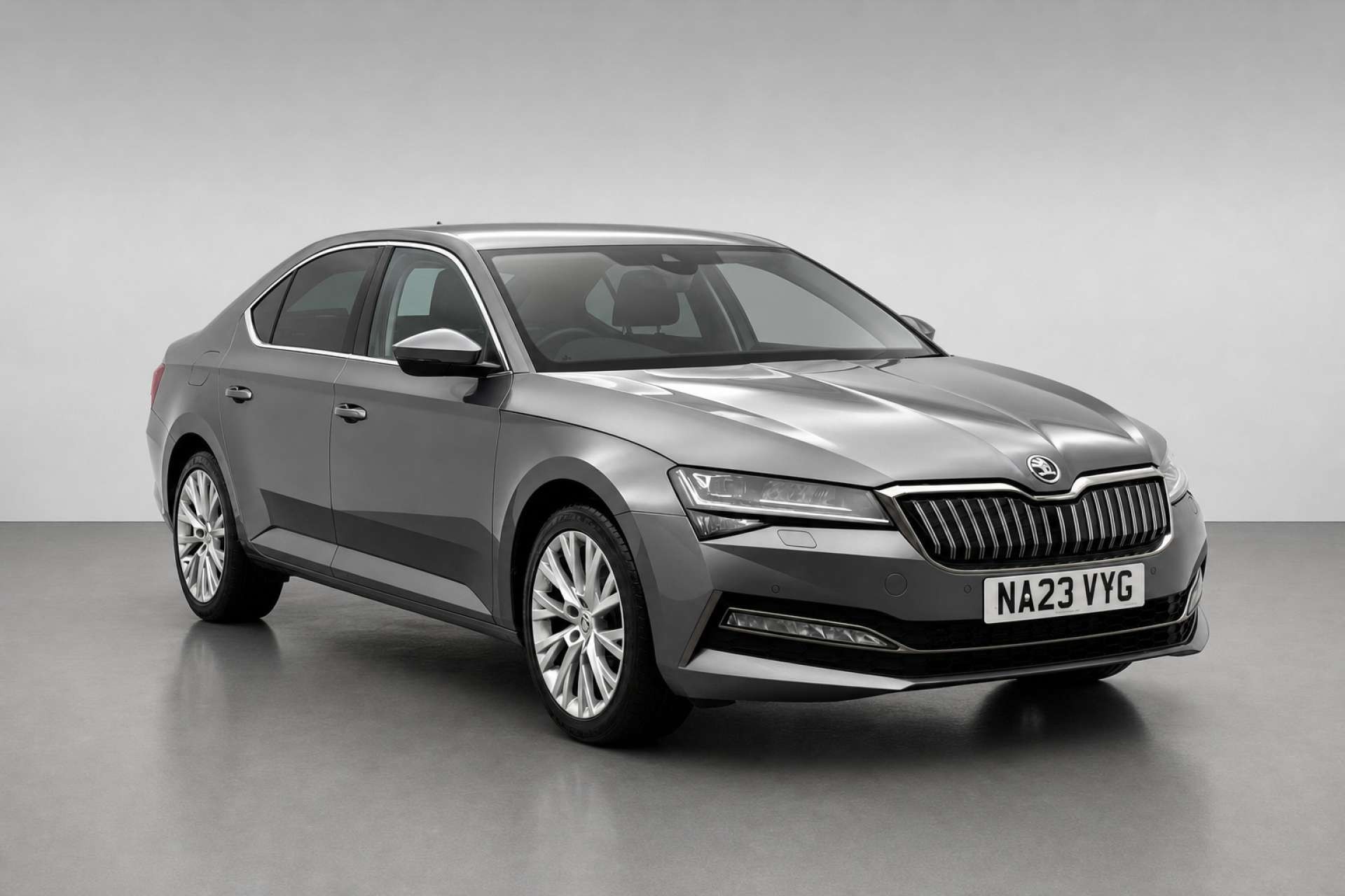 2023 Skoda Superb 1.4 TSI iV 13kWh SE L Hatchback 5dr Petrol Plug-in Hybrid DSG Euro 6 (s/s) (218 ps) for sale at LMC Cars