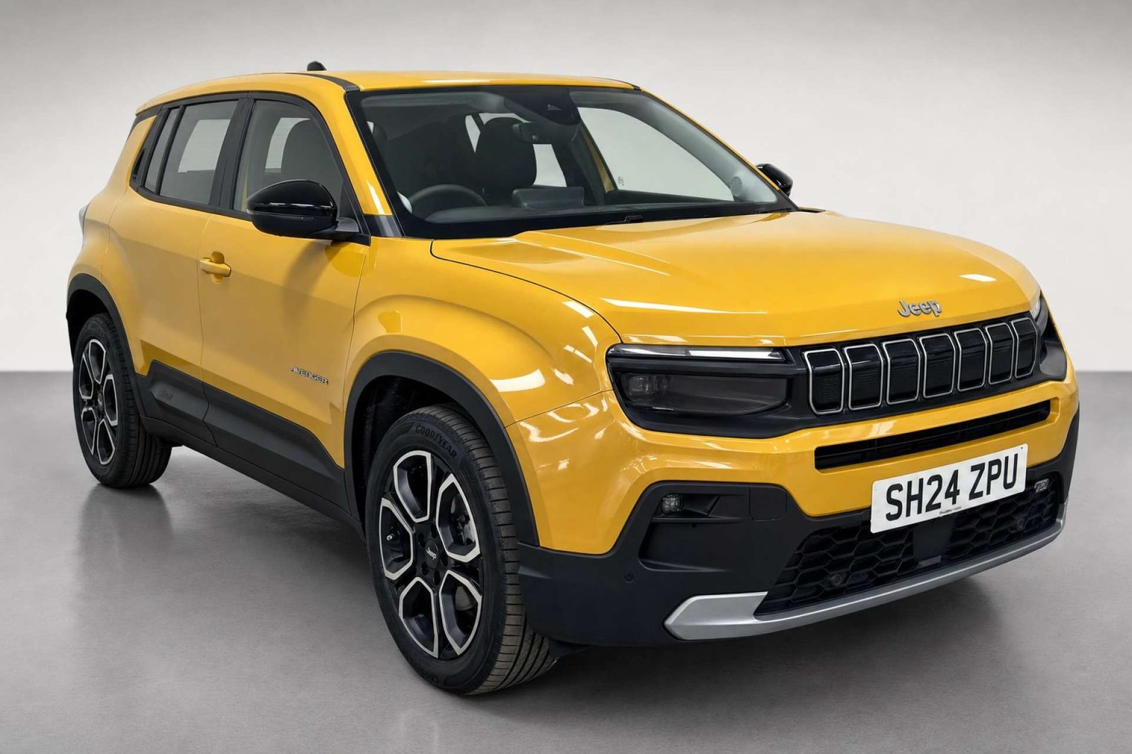 2024 Jeep Avenger 1.2 e-Hybrid Summit SUV 5dr Petrol Hybrid e-DCT Euro 6 (s/s) (100 ps) for sale at LMC Cars