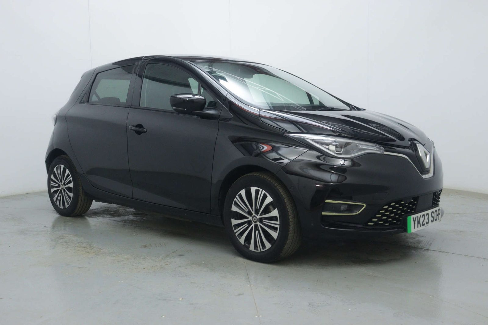 2023 Renault ZOE R135 EV50 52kWh Techno Hatchback 5dr Electric Auto (Boost Charge) (134 bhp) for sale at LMC Cars