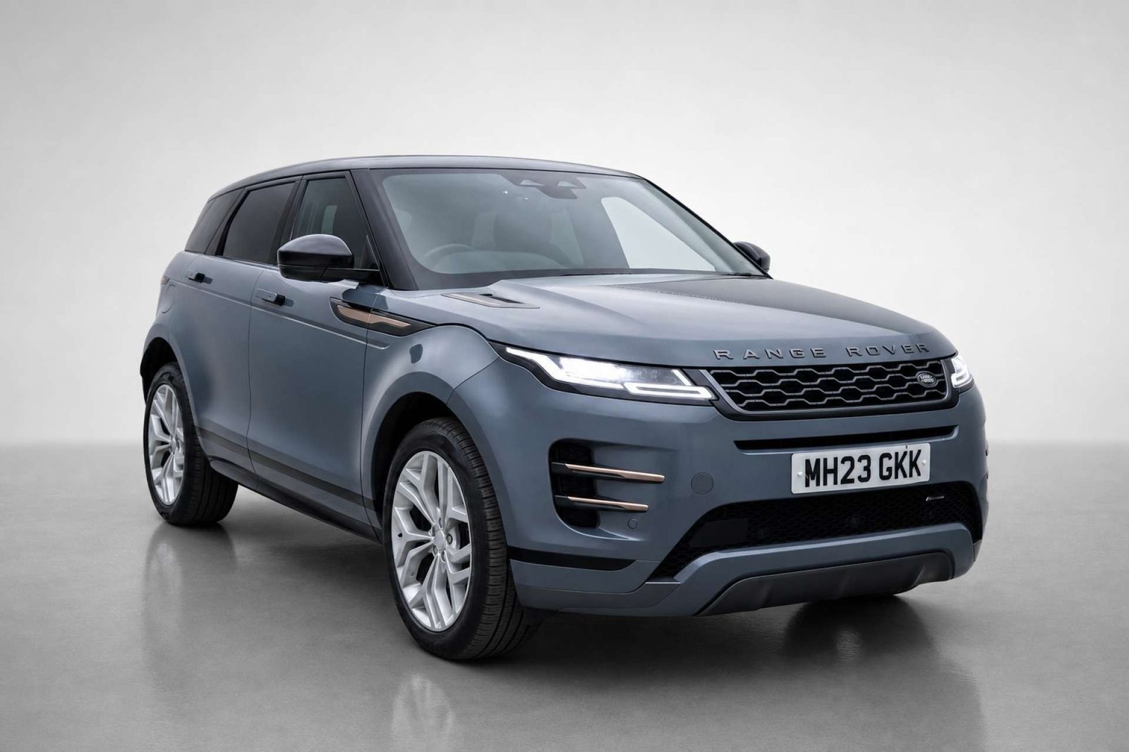 2023 Land Rover Range Rover Evoque 2.0 P250 MHEV R-Dynamic SE SUV 5dr Petrol Auto 4WD Euro 6 (s/s) (249 ps) for sale at LMC Cars