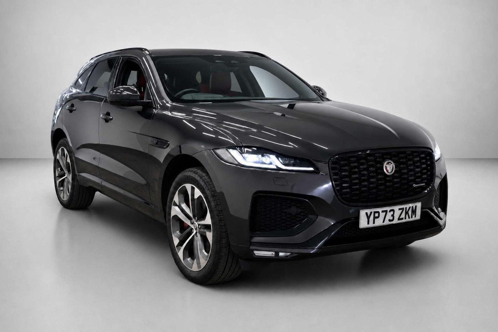 2023 Jaguar F-Pace 2.0 P400e 19.3kWh R-Dynamic HSE Black SUV 5dr Petrol Plug-in Hybrid Auto AWD Euro 6 (s/s) (404 ps) for sale at LMC Cars