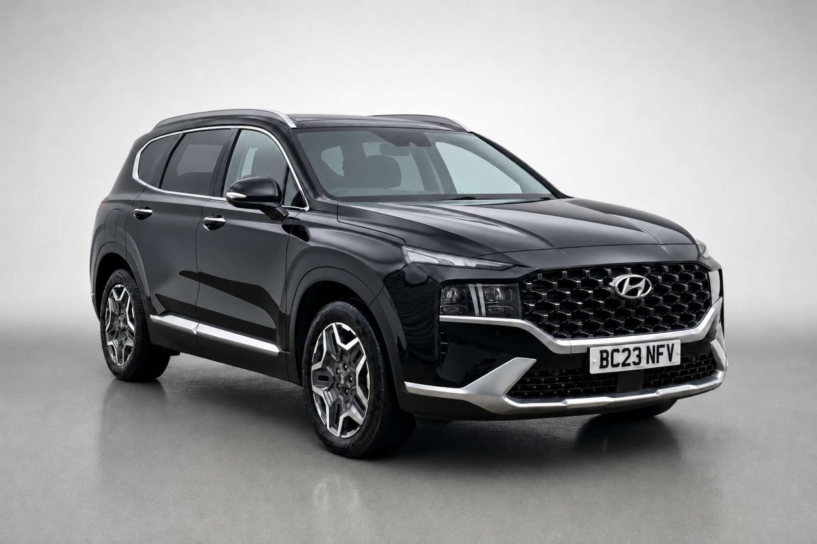 2023 Hyundai Santa FE 1.6 T-GDi 13.8kWh Ultimate SUV 5dr Petrol Plug-in Hybrid Auto 4WD Euro 6 (s/s) (265 ps) for sale at LMC Cars