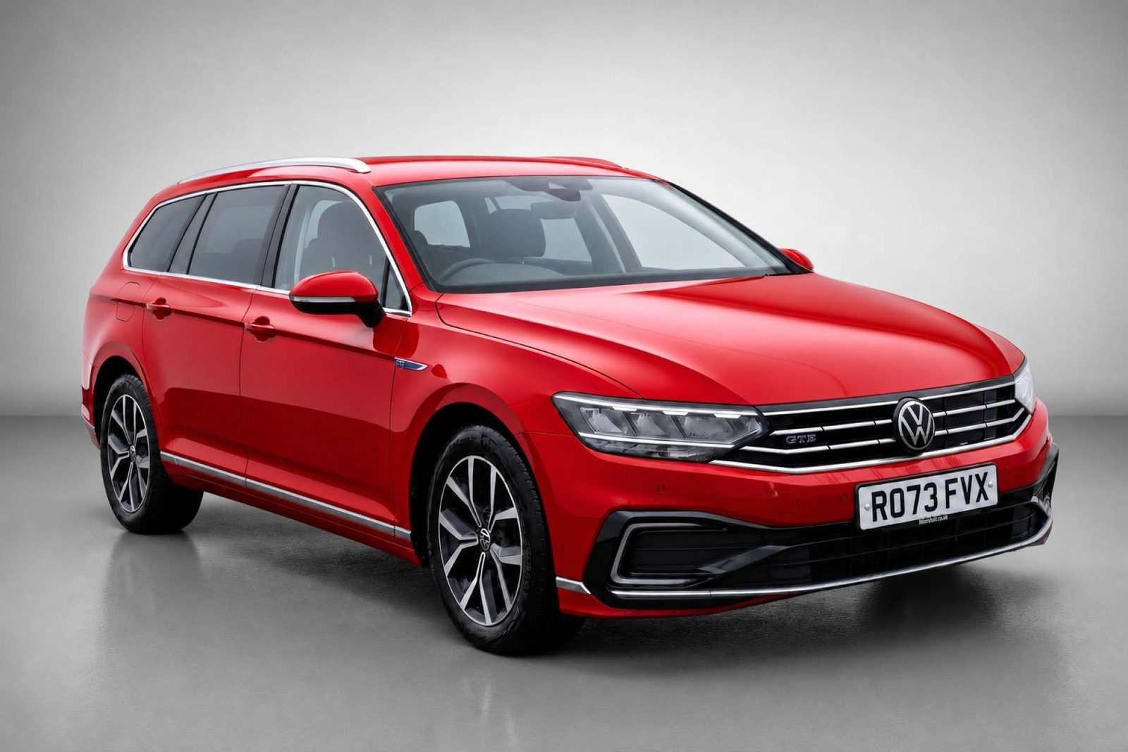 2023 Volkswagen Passat 1.4 TSI 13kWh GTE Estate 5dr Petrol Plug-in Hybrid DSG Euro 6 (s/s) (218 ps) for sale at LMC Cars