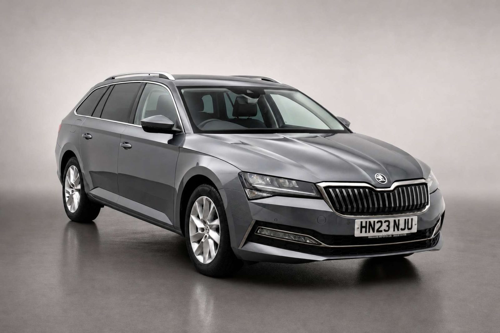 2023 Skoda Superb 1.4 TSI iV 13kWh SE Technology Estate 5dr Petrol Plug-in Hybrid DSG Euro 6 (s/s) (218 ps) for sale at LMC Cars