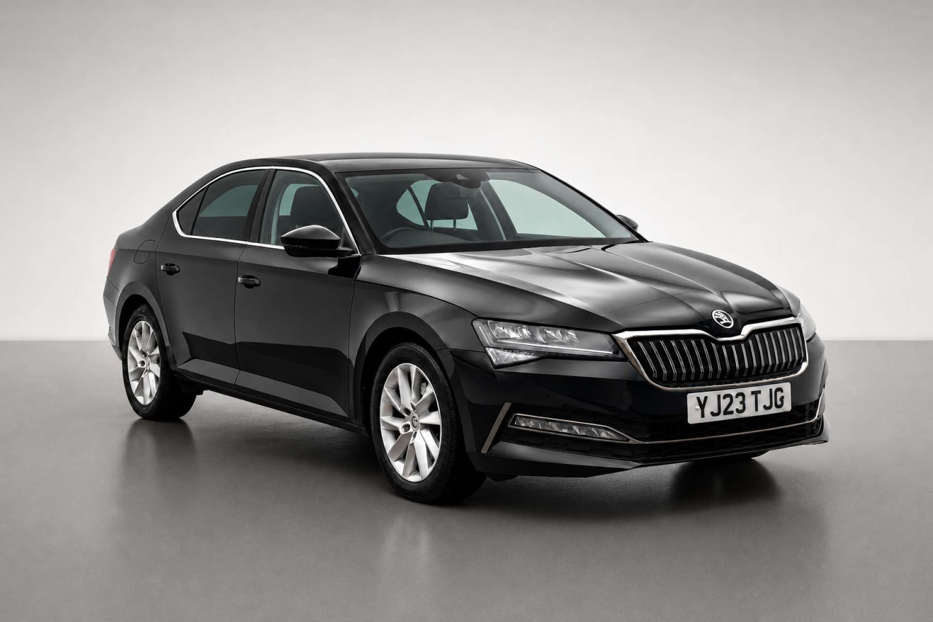 2023 Skoda Superb 1.4 TSI iV 13kWh SE Technology Hatchback 5dr Petrol Plug-in Hybrid DSG Euro 6 (s/s) (218 ps) for sale at LMC Cars