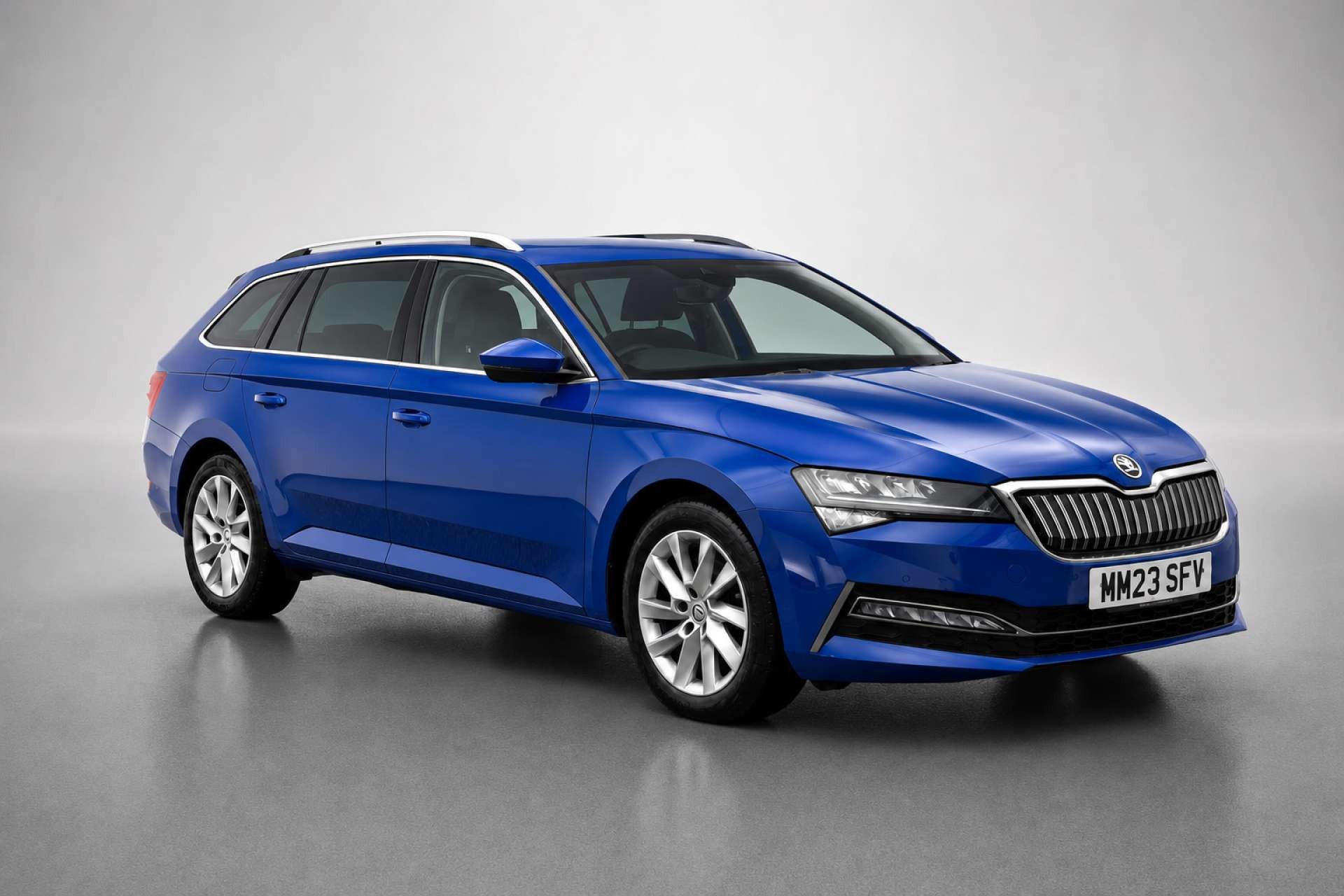 2023 Skoda Superb 1.4 TSI iV 13kWh SE Technology Estate 5dr Petrol Plug-in Hybrid DSG Euro 6 (s/s) (218 ps) for sale at LMC Cars