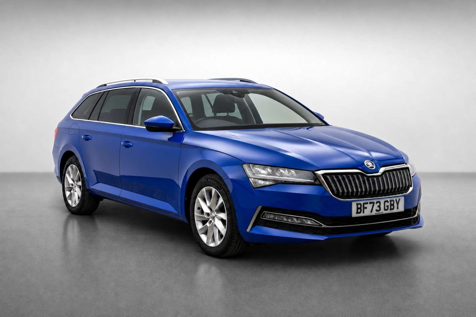 2023 Skoda Superb 1.4 TSI iV 13kWh SE Technology Estate 5dr Petrol Plug-in Hybrid DSG Euro 6 (s/s) (218 ps) for sale at LMC Cars