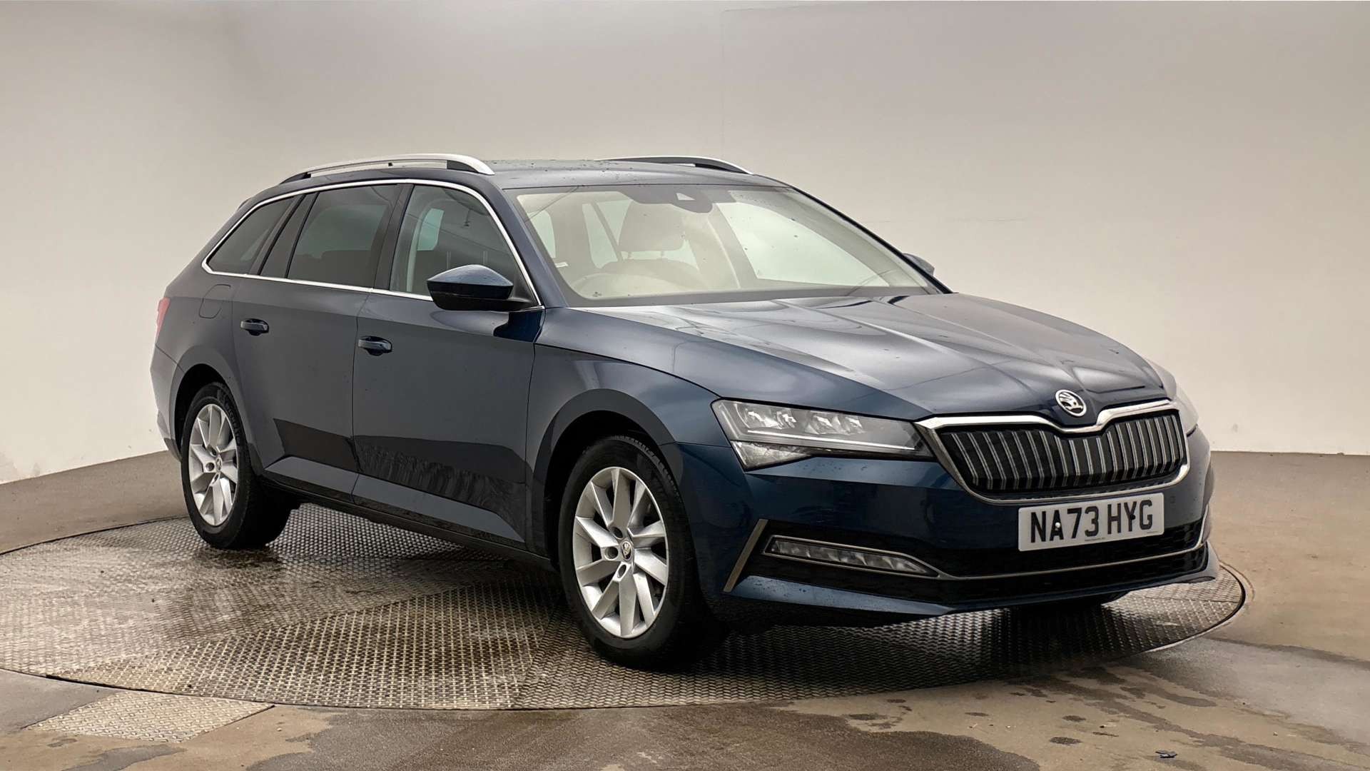 2023 Skoda Superb 1.4 TSI iV 13kWh SE Technology Estate 5dr Petrol Plug-in Hybrid DSG Euro 6 (s/s) (218 ps) for sale at LMC Cars